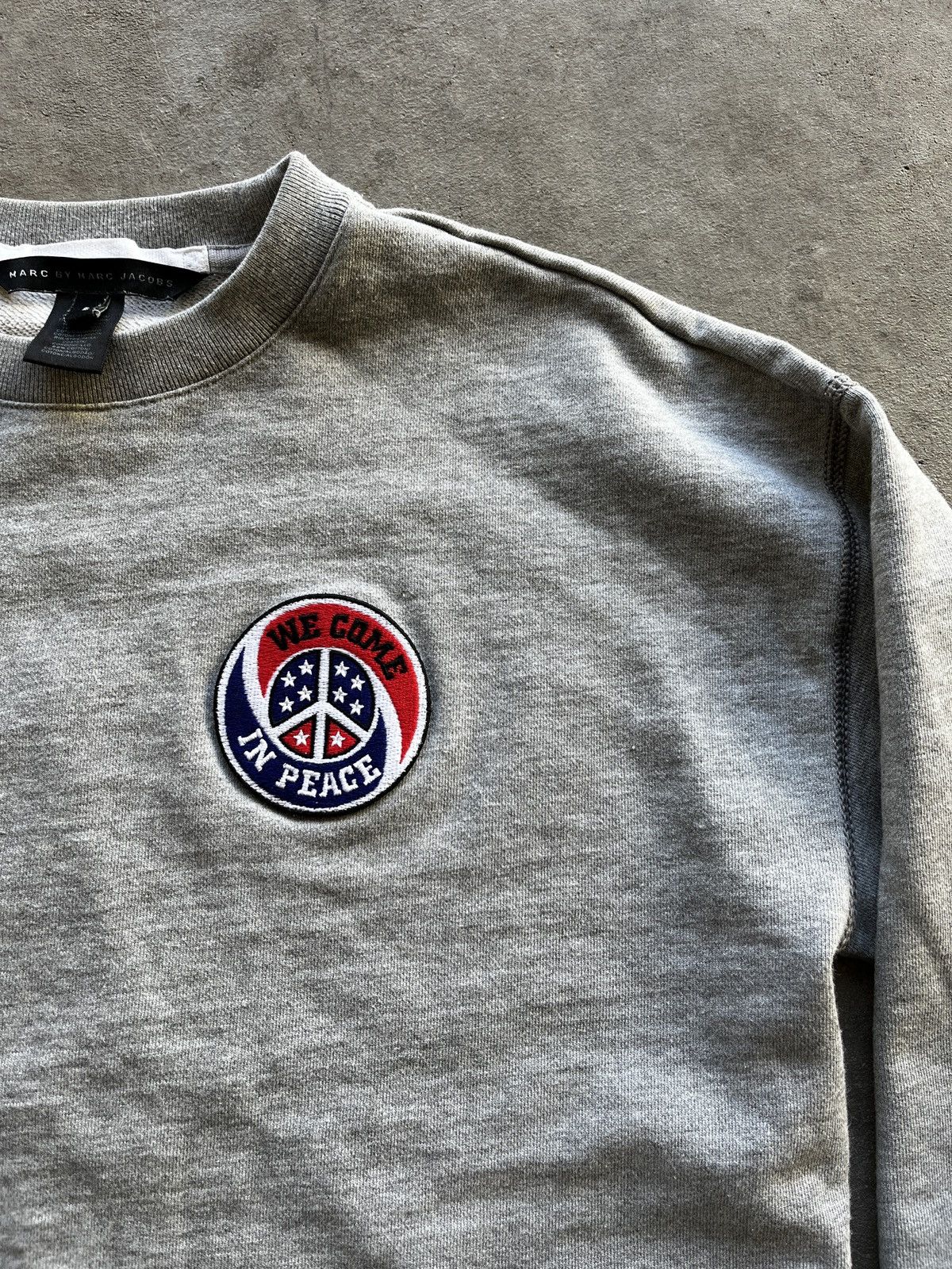 Marc by Marc Jacobs Marc Jacobs “We Come in Peace” Crewneck Size US S / EU 44-46 / 1 - 2 Thumbnail