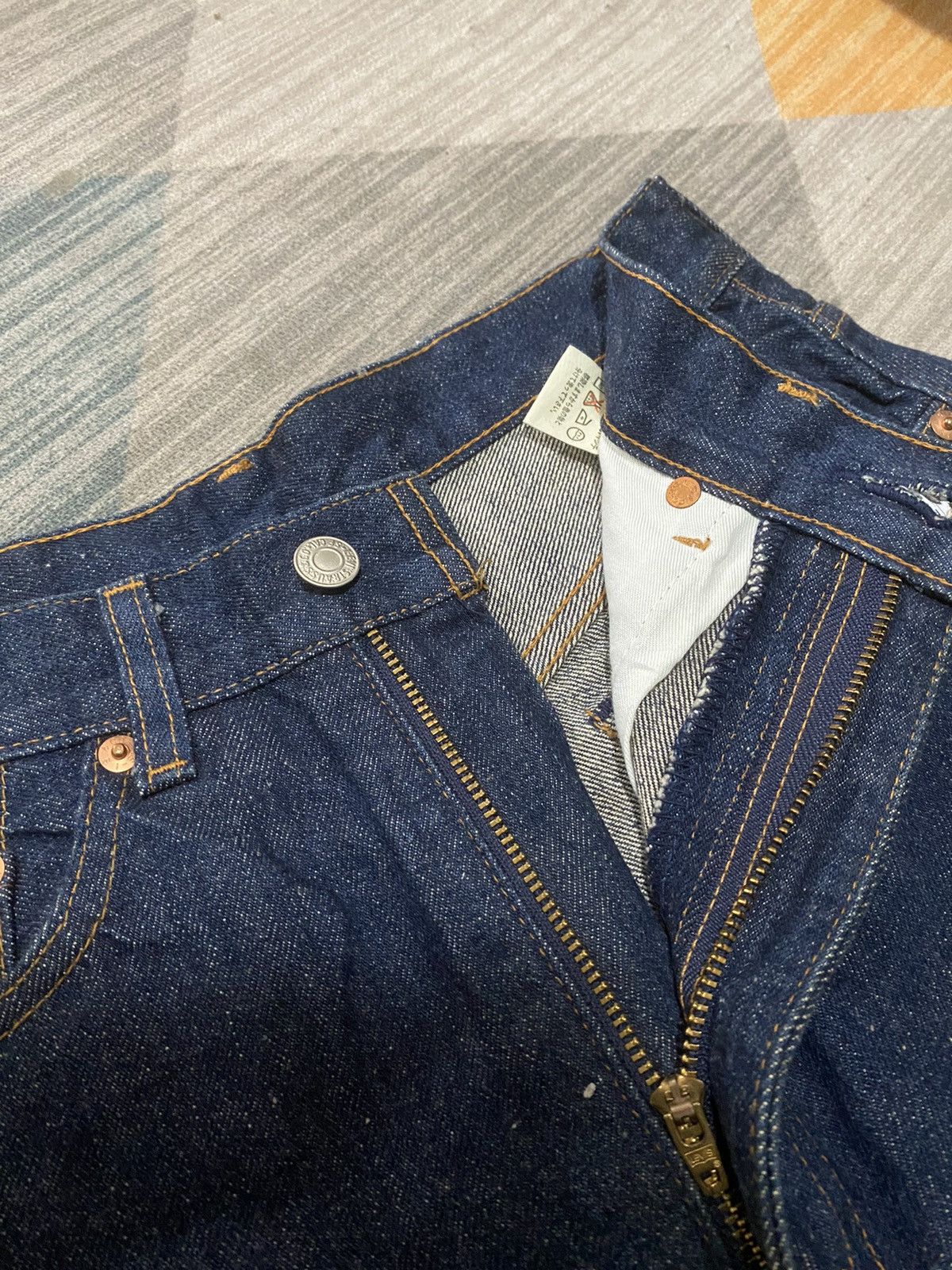 Levi's Vintage Clothing LEVIS 701 SELVEDGE RAW DENIM Size US 31 - 7 Thumbnail