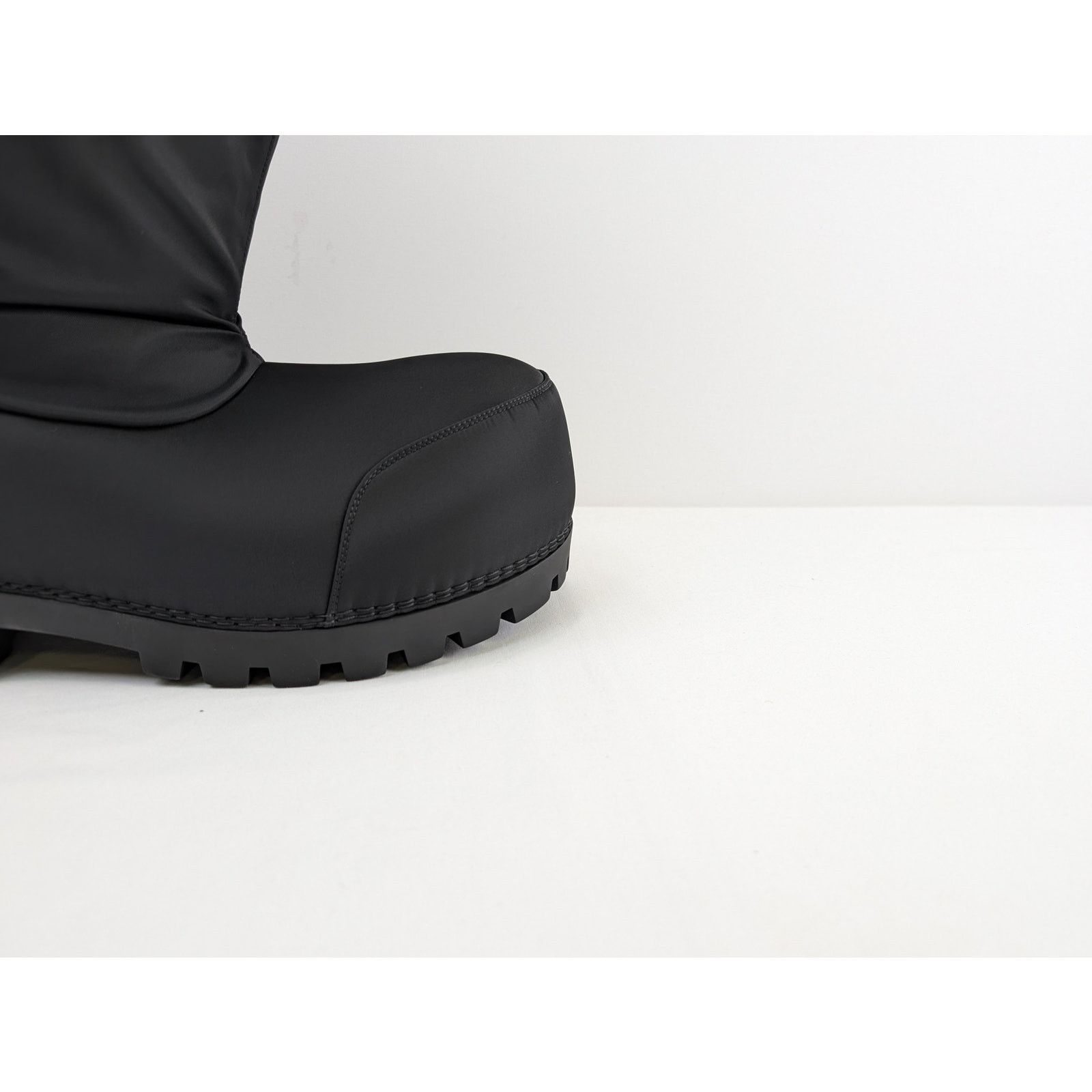 Balenciaga o1rshd1 Alaska High Boots in Black Size US 8.5 / EU 41-42 - 2 Thumbnail