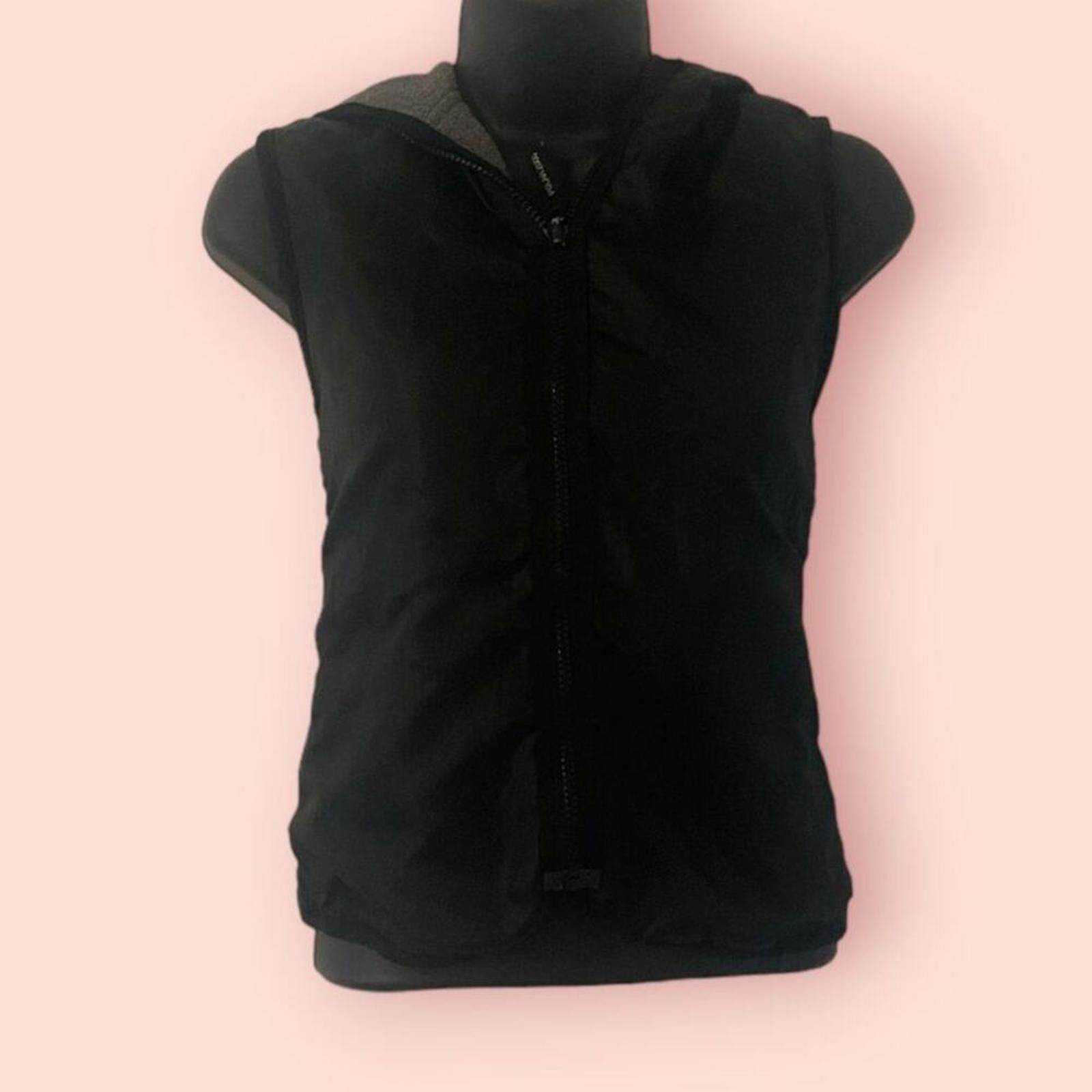 Unknown London Cozy Black Women's Vest with Hood and Zipper Size S / US 4 / IT 40 - 2 Thumbnail