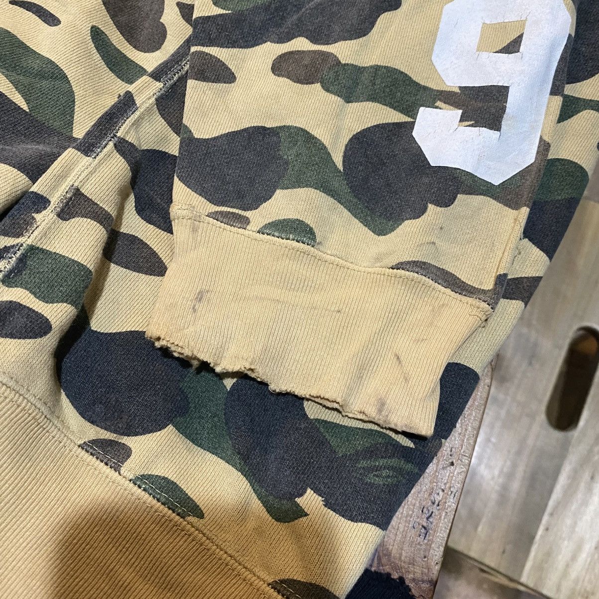 Bape 2006 Bape Green ASNKA / General Raiders Logo Rip Crewneck Size US XL / EU 56 / 4 - 18 Thumbnail