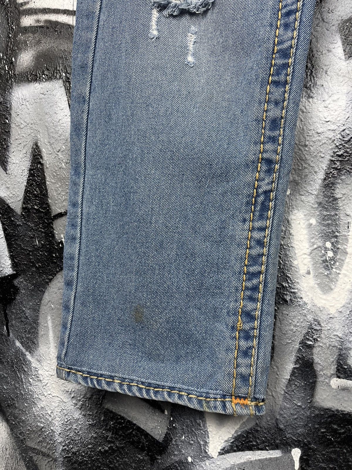 True Religion True Religion Ricky Relaxed Straight Distressed Denim Jeans Size US 32 / EU 48 - 21 Thumbnail