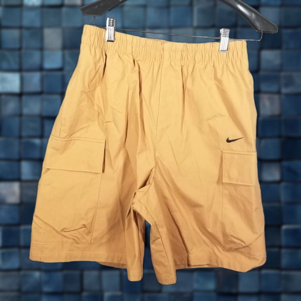 Nike VINTAGE Nike Men Cargo Shorts Activewear Casual Drawstring Pockets Brown Small 8" Inseam Size US 29 - 1 Thumbnail