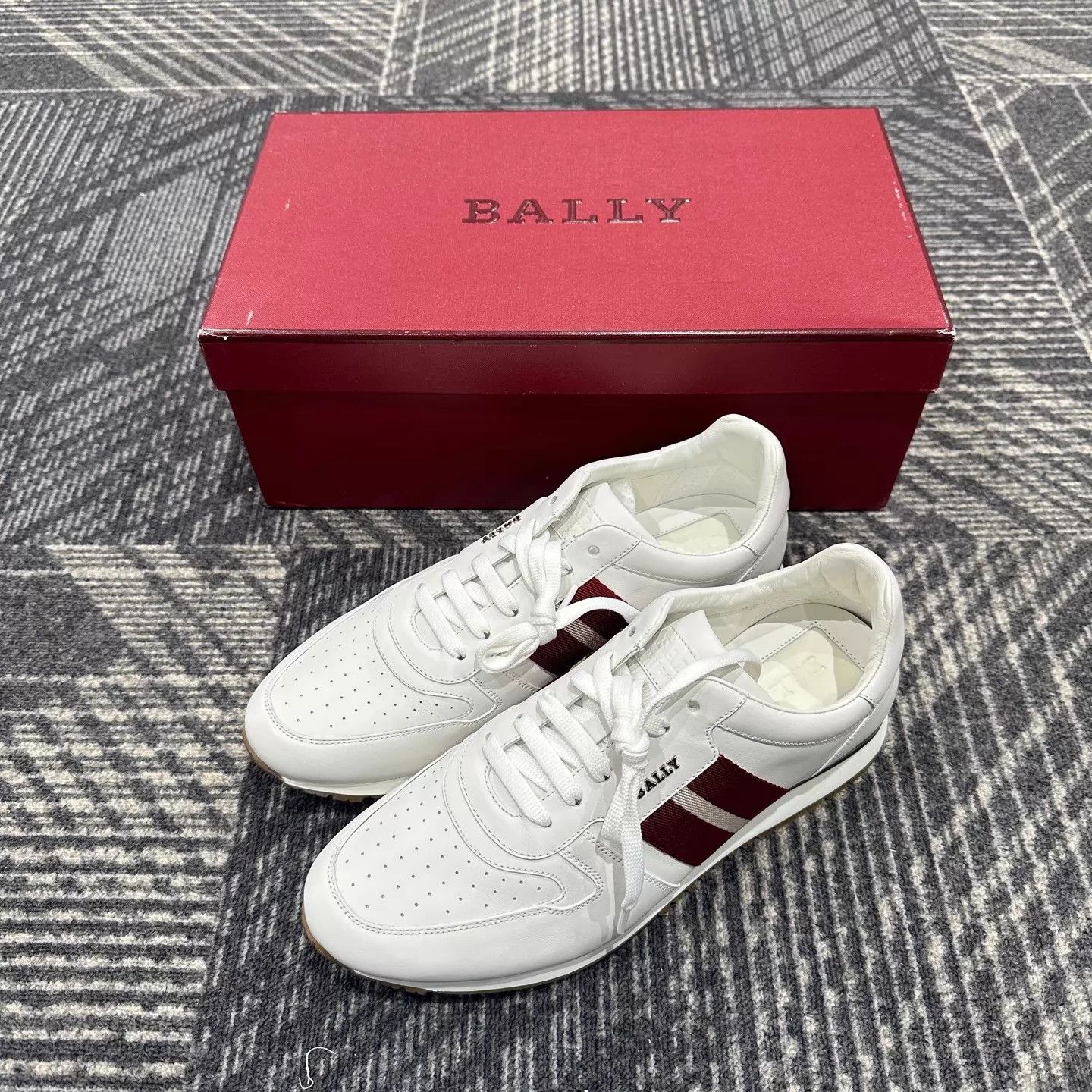 Bally Bally Leather Red & White Stripe Sneakers Size 42.5 Size US 9.5 / EU 42-43 - 1 Thumbnail