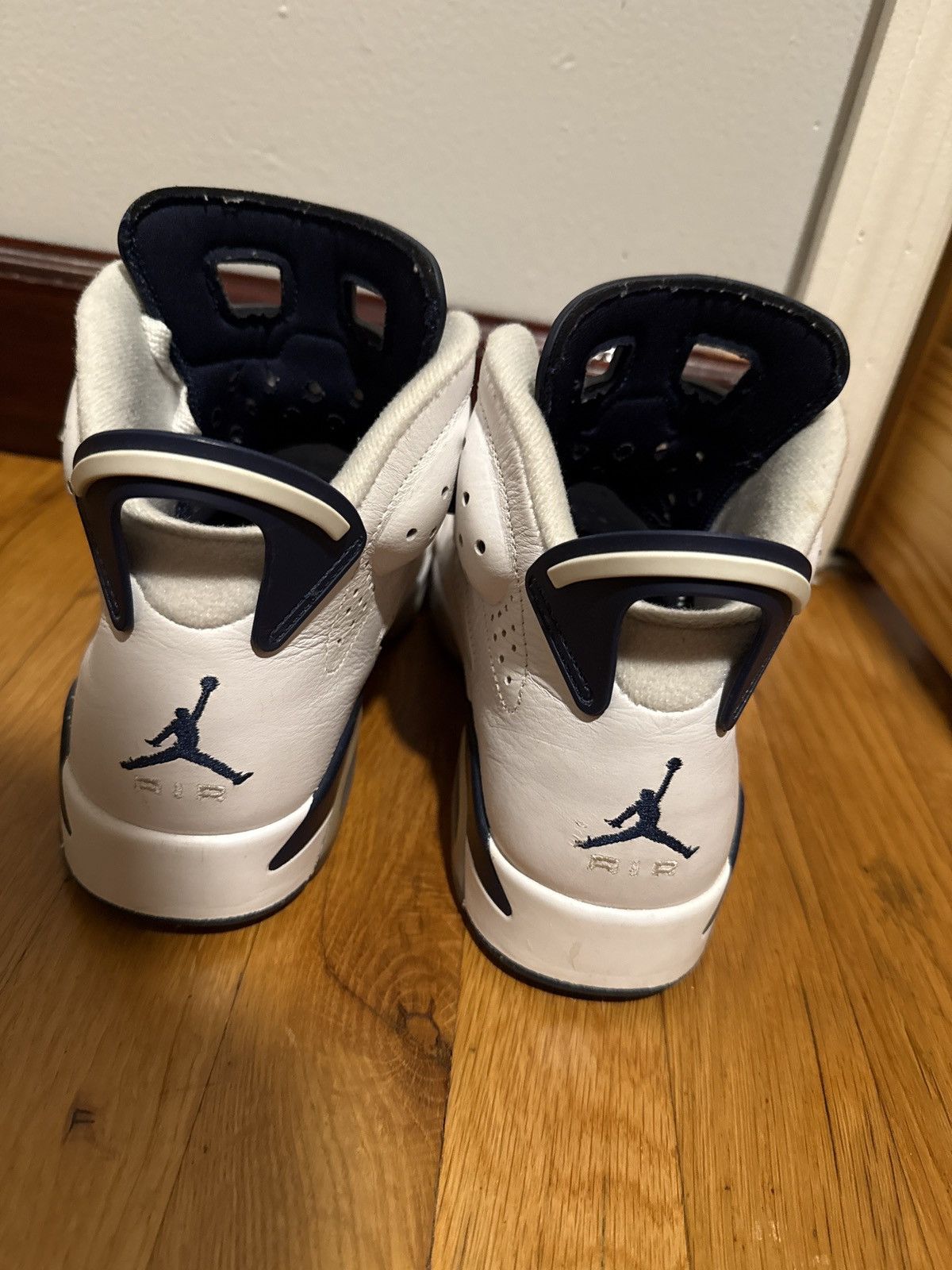 Jordan Brand Jordan Size US 7 / EU 40 - 3 Thumbnail