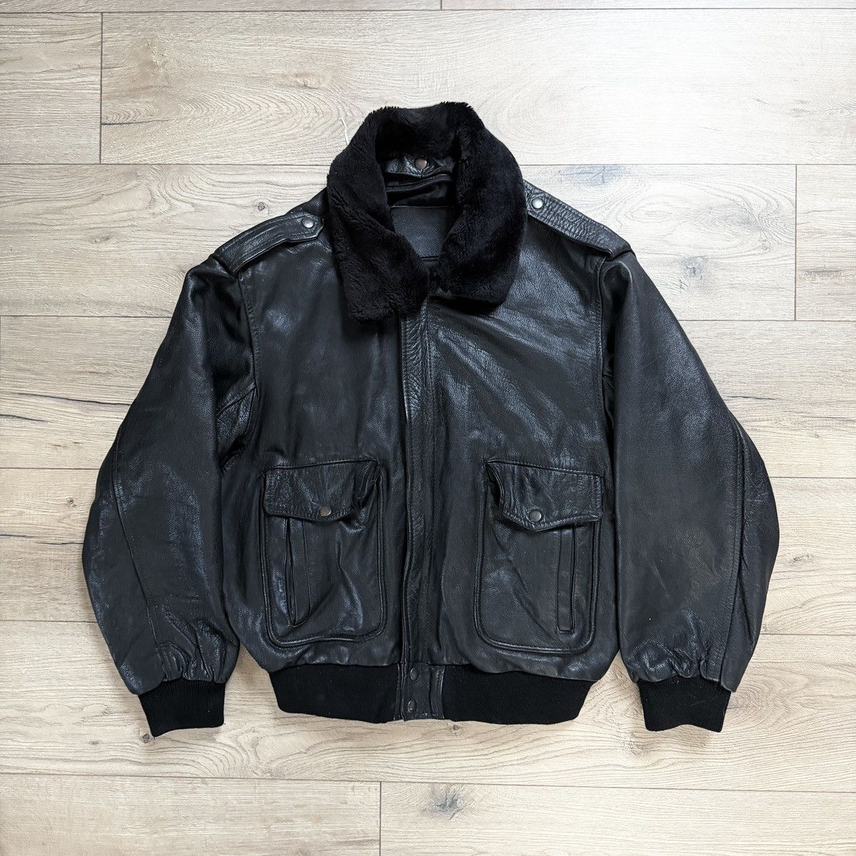Leather Vintage Leather Jacket Style Pilot Y2K 90s USA Size US M / EU 48-50 / 2 - 1 Thumbnail