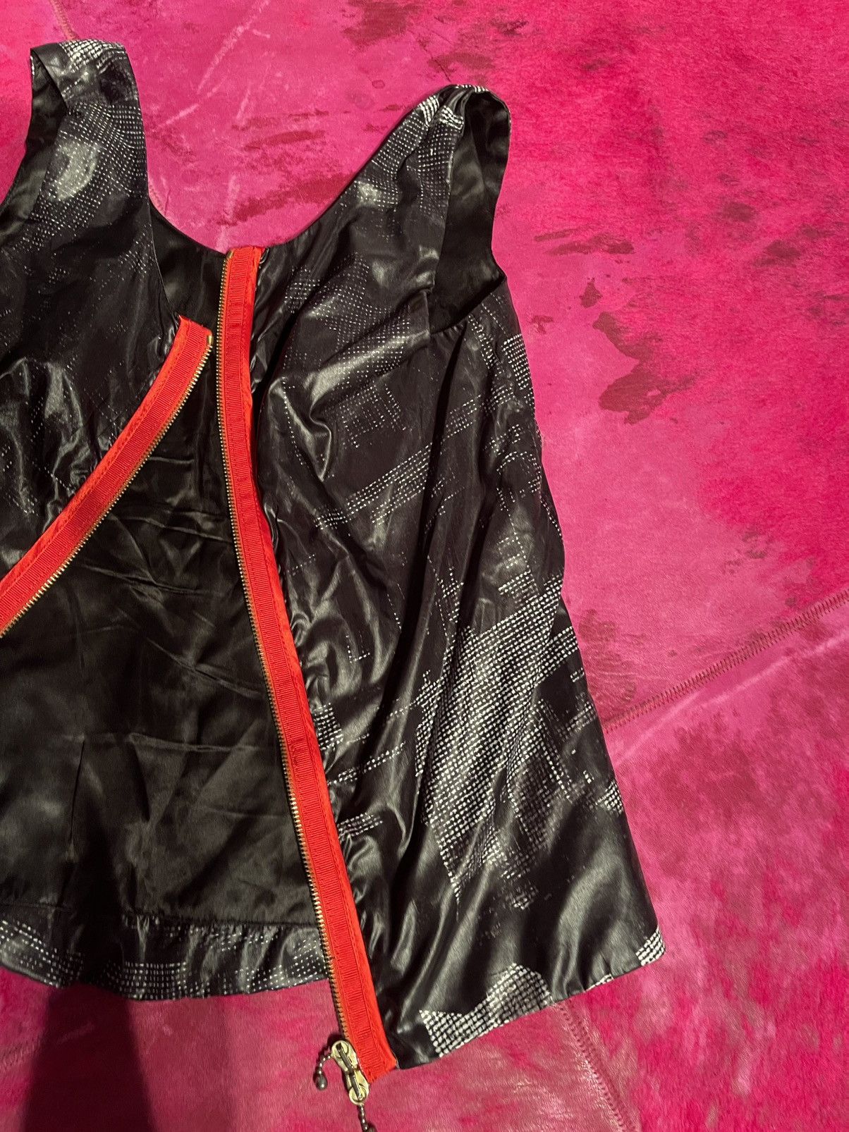 Alexander McQueen McQueen Vest Size S / US 4 / IT 40 - 3 Thumbnail