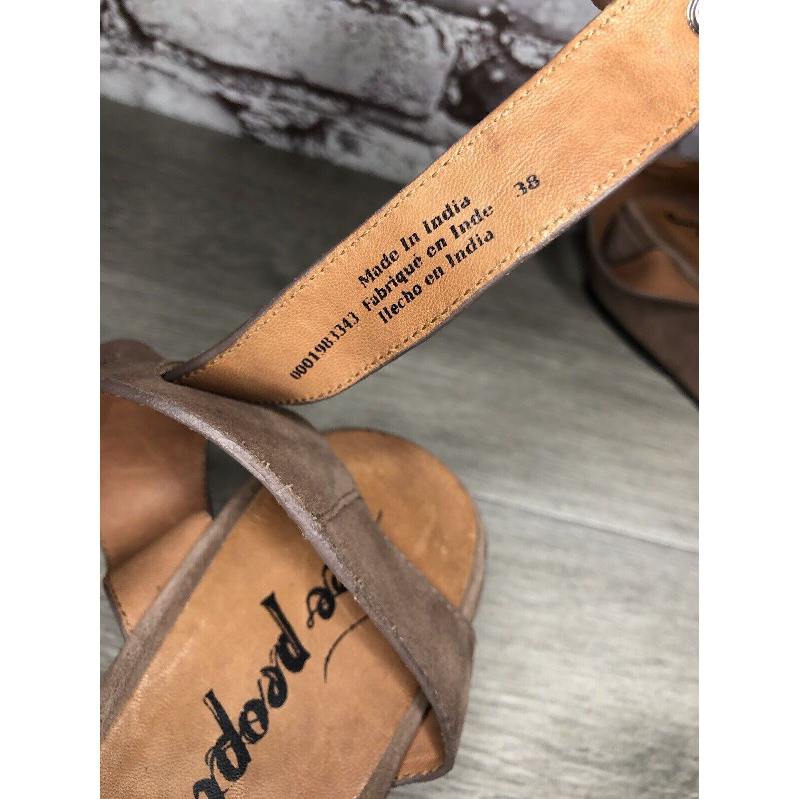 Free People Free People Plum Taupe Suede Platform Ankle Strap Sandals Wo Size US 8 / IT 38 - 14 Thumbnail