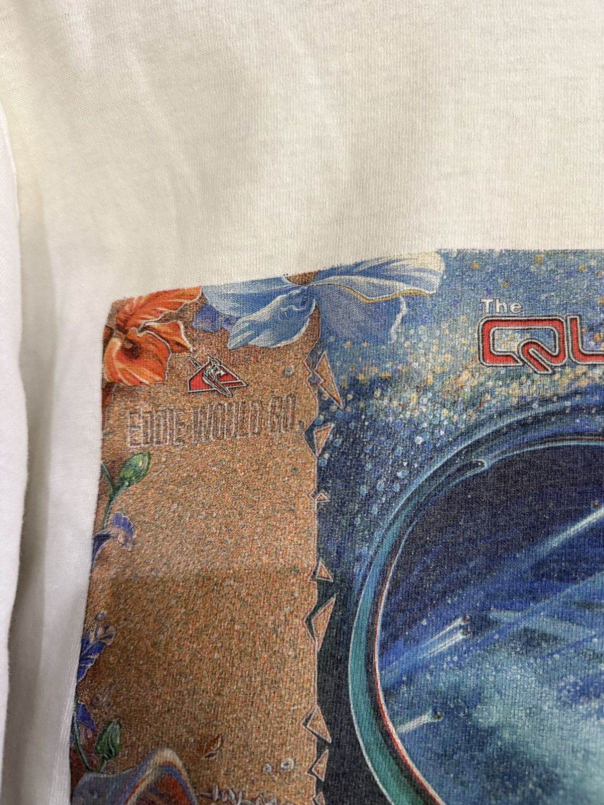 Quiksilver Vintage 90s The Quiksilver Eddie Aikau Surface Faded Tee Size US M / EU 48-50 / 2 - 6 Thumbnail