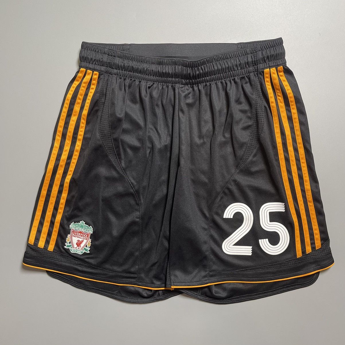 Adidas × Vintage LIVERPOOL ADIDAS 2006/2007 FOOTBALL GK SHORTS #25 REINA Size US 37 - 1 Thumbnail
