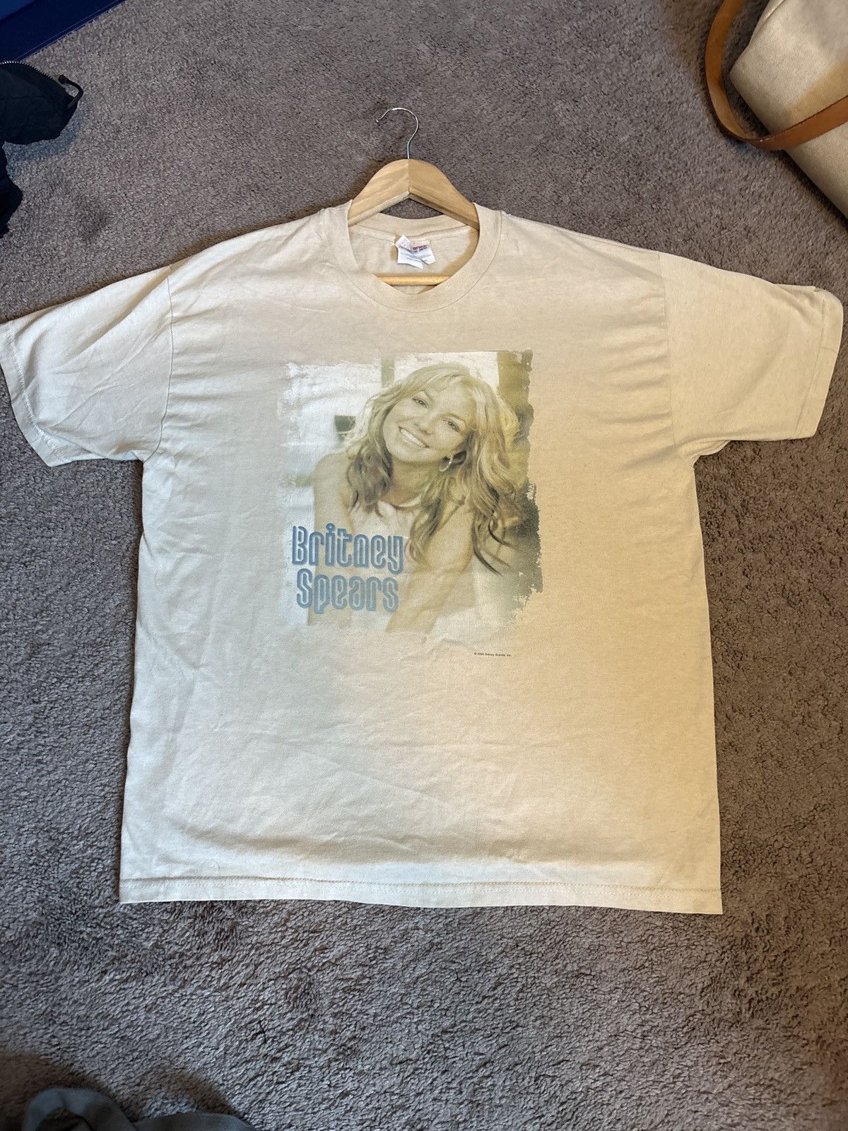 Vintage Vintage Britney Spears “2000 Music Tee” Size US L / EU 52-54 / 3 - 1 Thumbnail