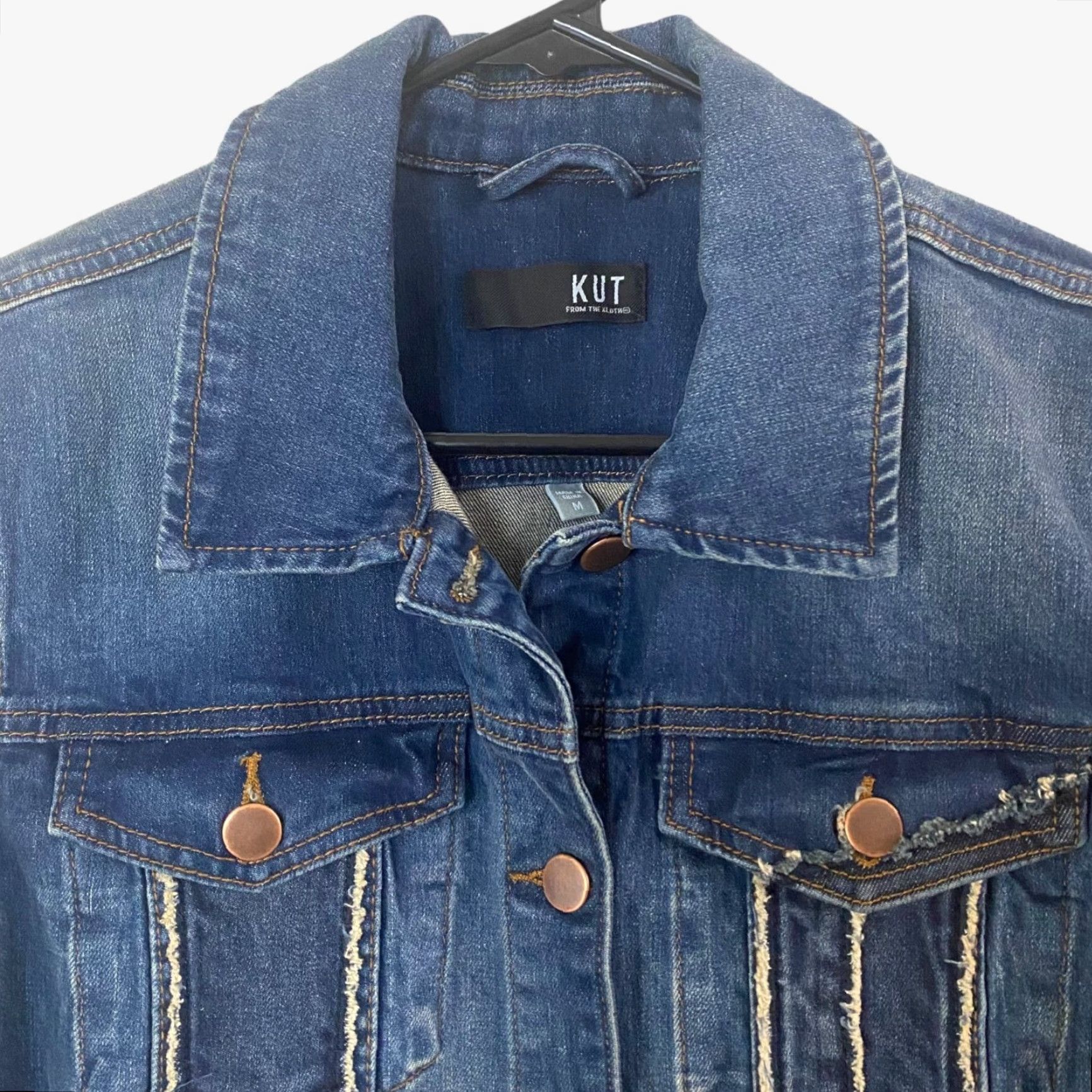Vintage KUT from the Kloth Ashley Jean Jacket Women's Medium Blue Denim Long Sleeve Collared Button Pockets Size 32" / US 10 / IT 46 - 5 Thumbnail
