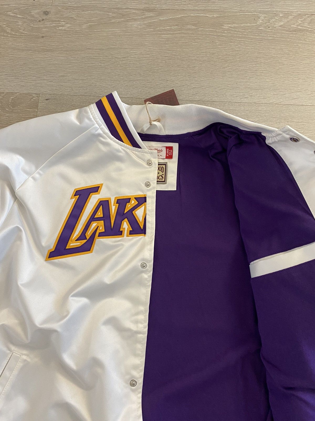 Mitchell & Ness × NBA Mitchell And Ness Lakers Bomber jacket Size US XL / EU 56 / 4 - 3 Thumbnail