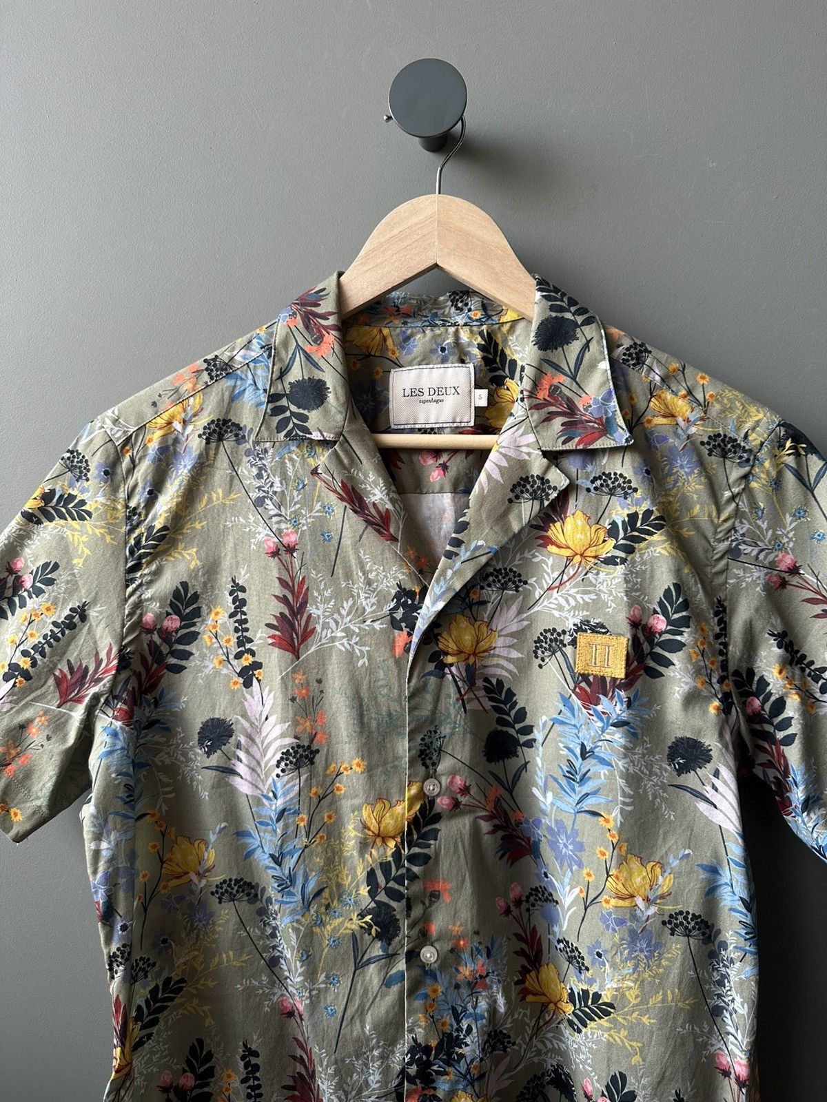 Les Deux Les Deux Copenhague Floral Hawaii Shirt Size S Size US S / EU 44-46 / 1 - 2 Thumbnail