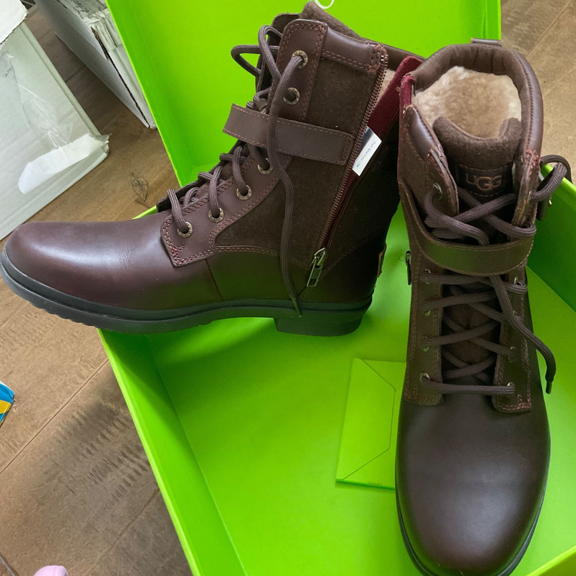 Ugg UGG KESEY Brown WATERPROOF LEATHER ANKLE LACE-UP BOOTS SHOES Size US 6 / IT 36 - 1 Thumbnail