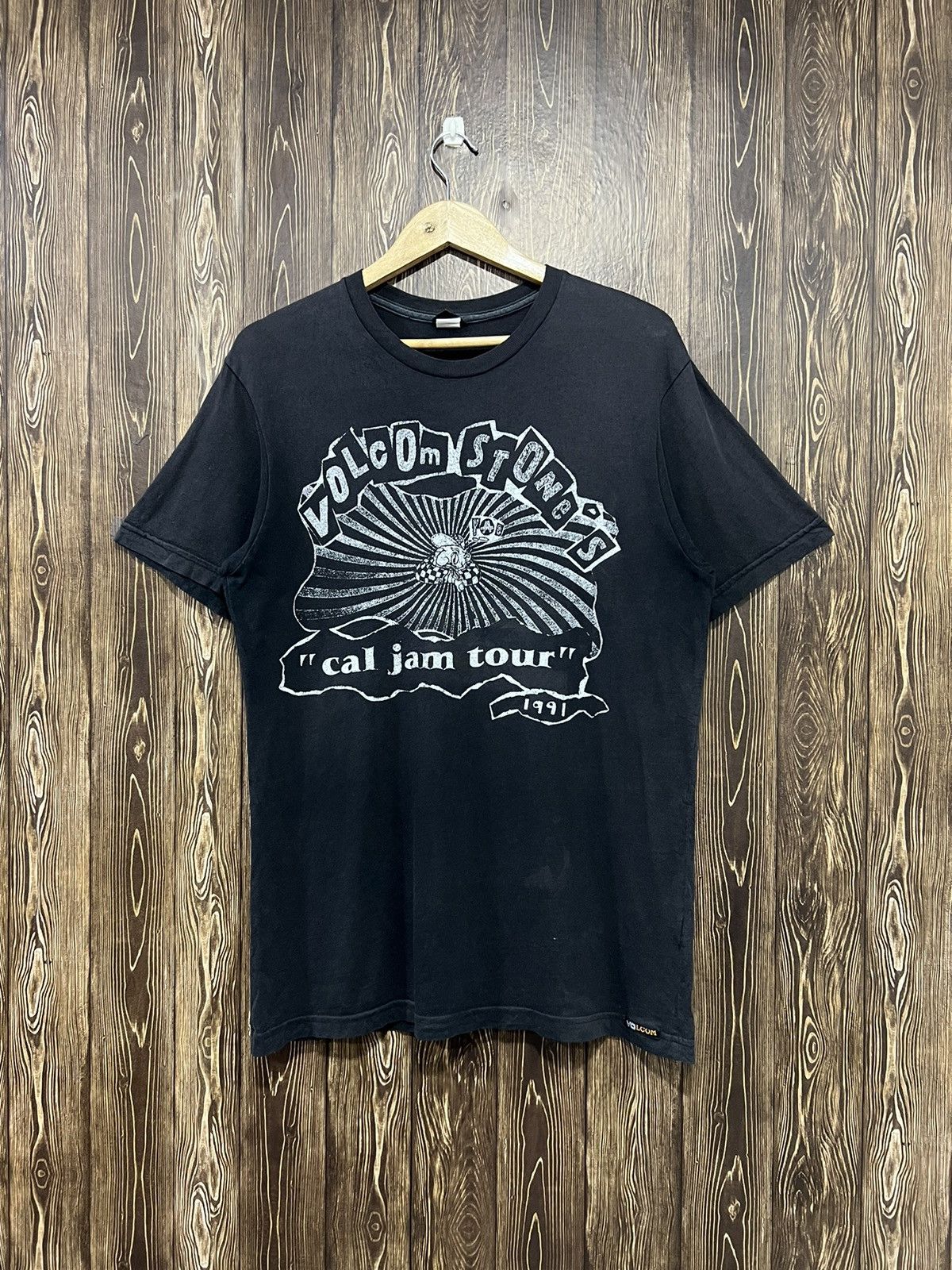 Vintage × Volcom Vintage Volcom ‘Youth Against Establishment’ Tshirt Size US M / EU 48-50 / 2 - 1 Thumbnail