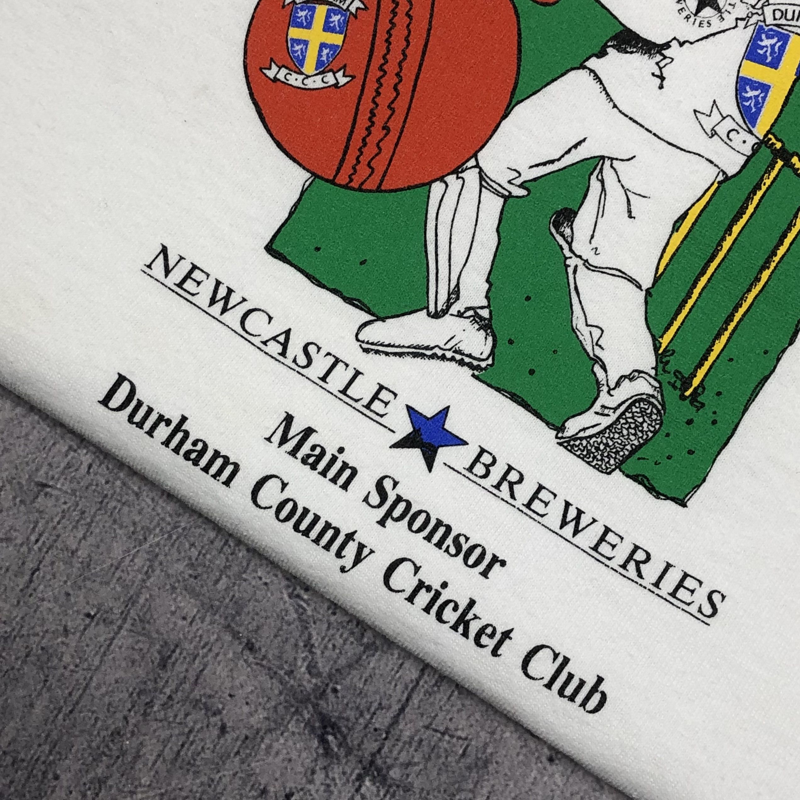 Retrofit 90s Newcastle Mascot Lion Durham Cricket Club Tee Size US XL / EU 56 / 4 - 3 Thumbnail