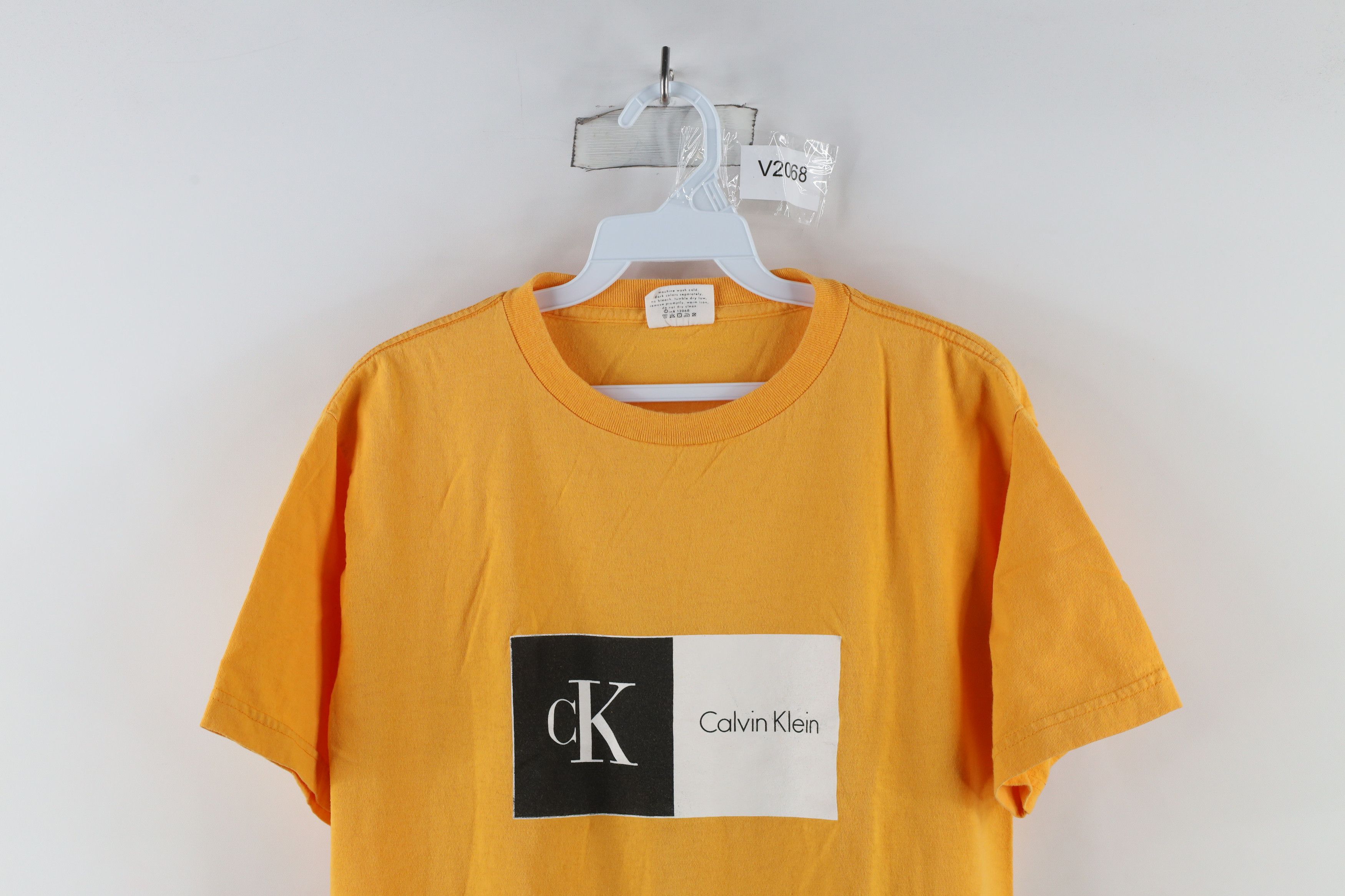 Calvin Klein × Vintage Vintage 90s Calvin Klein Spell Out Box Logo T-Shirt USA Size US M / EU 48-50 / 2 - 2 Thumbnail