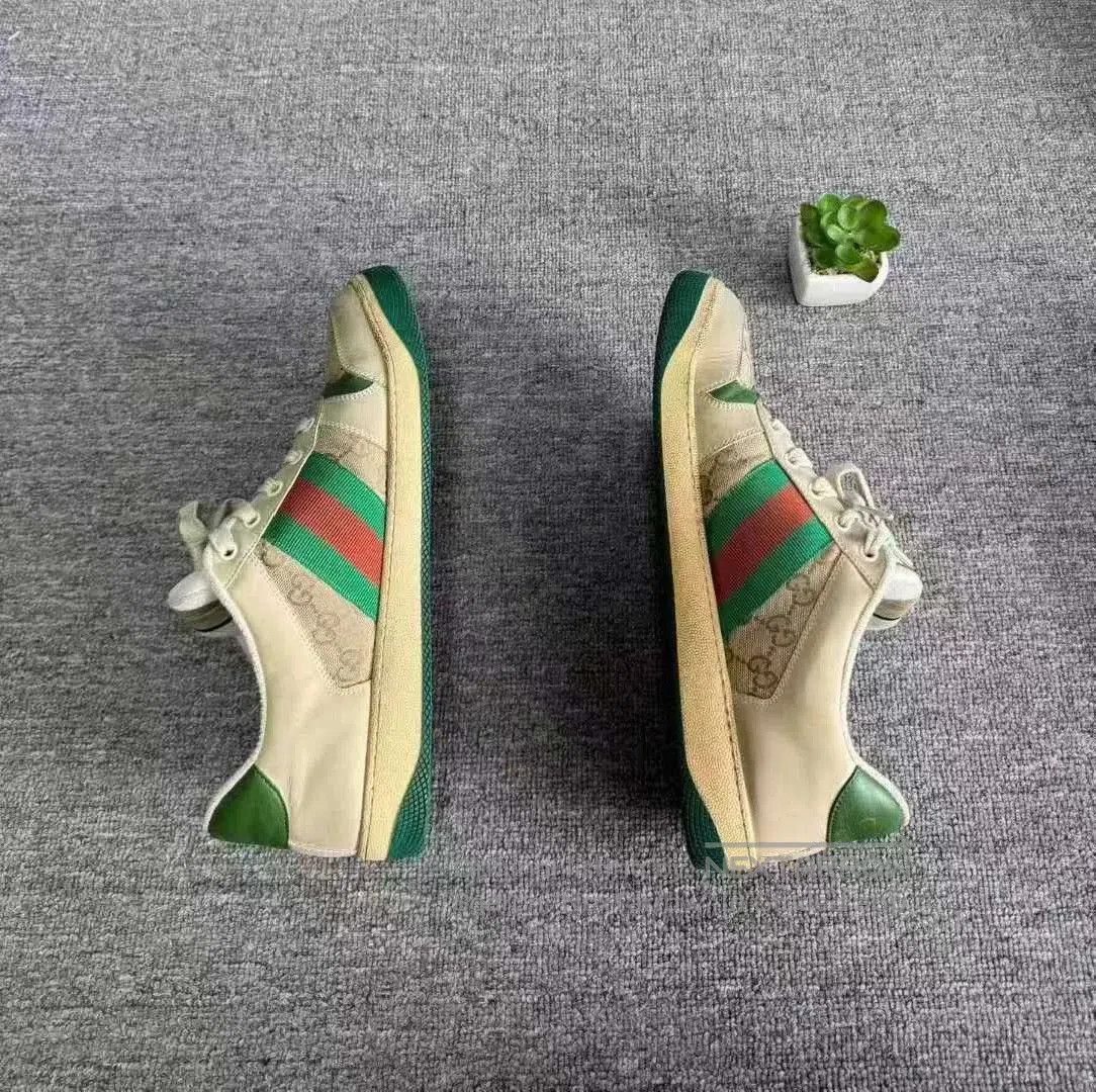 Gucci gucci bee dirty sneakers size 10. Size US 10 / EU 43 - 2 Thumbnail