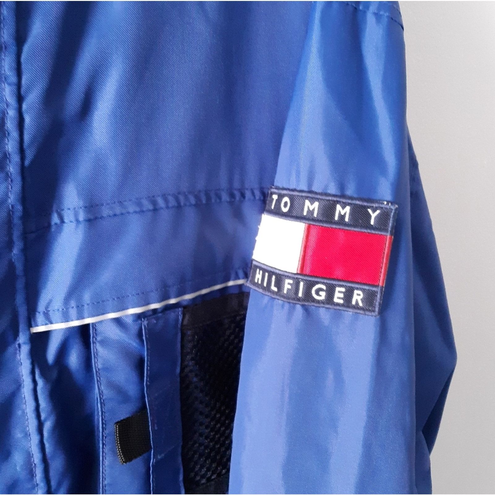 Tommy Hilfiger VTG Y2K Tommy Hilfiger Nylon Jacket Size US XL / EU 56 / 4 - 2 Thumbnail