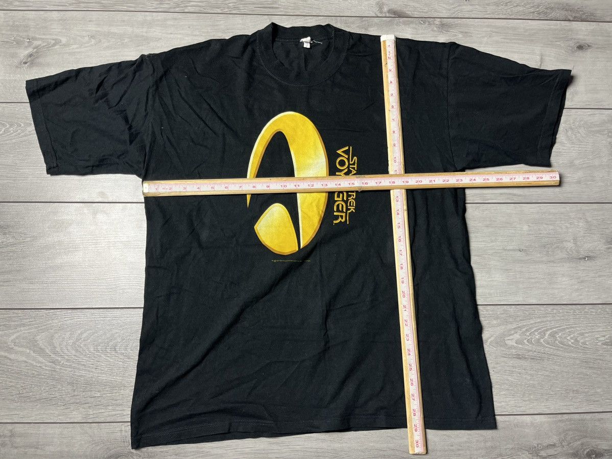 Other Movie Star trek voyager Tshirt 90s size XLarge Size US XL / EU 56 / 4 - 6 Thumbnail