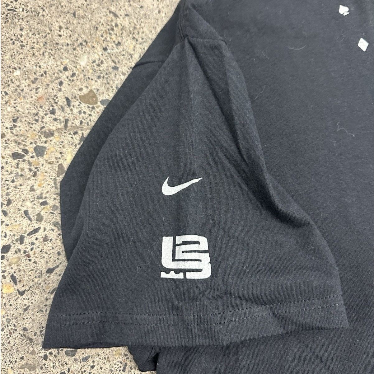 Nike Vintage Nike Zoom LeBron 3 Shirt Men’s XL Size US XL / EU 56 / 4 - 2 Thumbnail