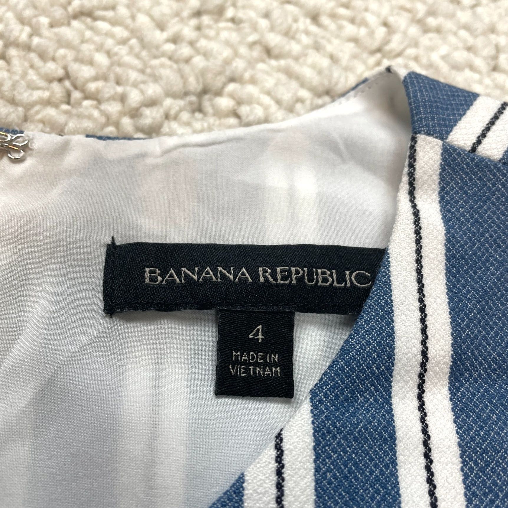 Banana Republic Banana Republic Dress Womens 4 Blue White Striped Sleeveless Midi Fit Flare Size S / US 4 / IT 40 - 4 Thumbnail
