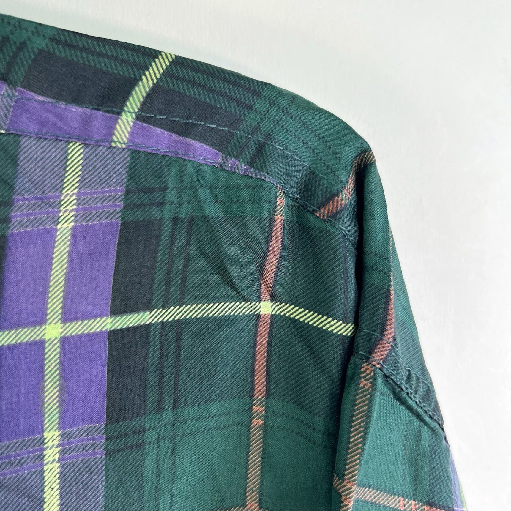 Vintage VINTAGE Robert Stock Men's Plaid Silk Shirt Adult Small Green Casual Party Workwear 90s Size US S / EU 44-46 / 1 - 2 Thumbnail