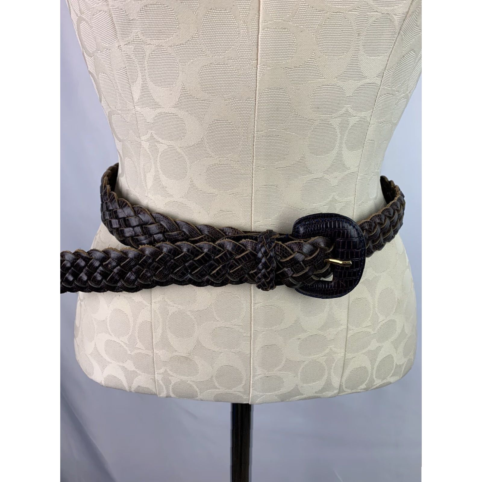 Vintage Tail Braided Belt Nike Brown Leather — Medium, 1 1/4" Wide, Adjustable to 34" — Women’s Belt, Good Condition Size ONE SIZE - 4 Thumbnail