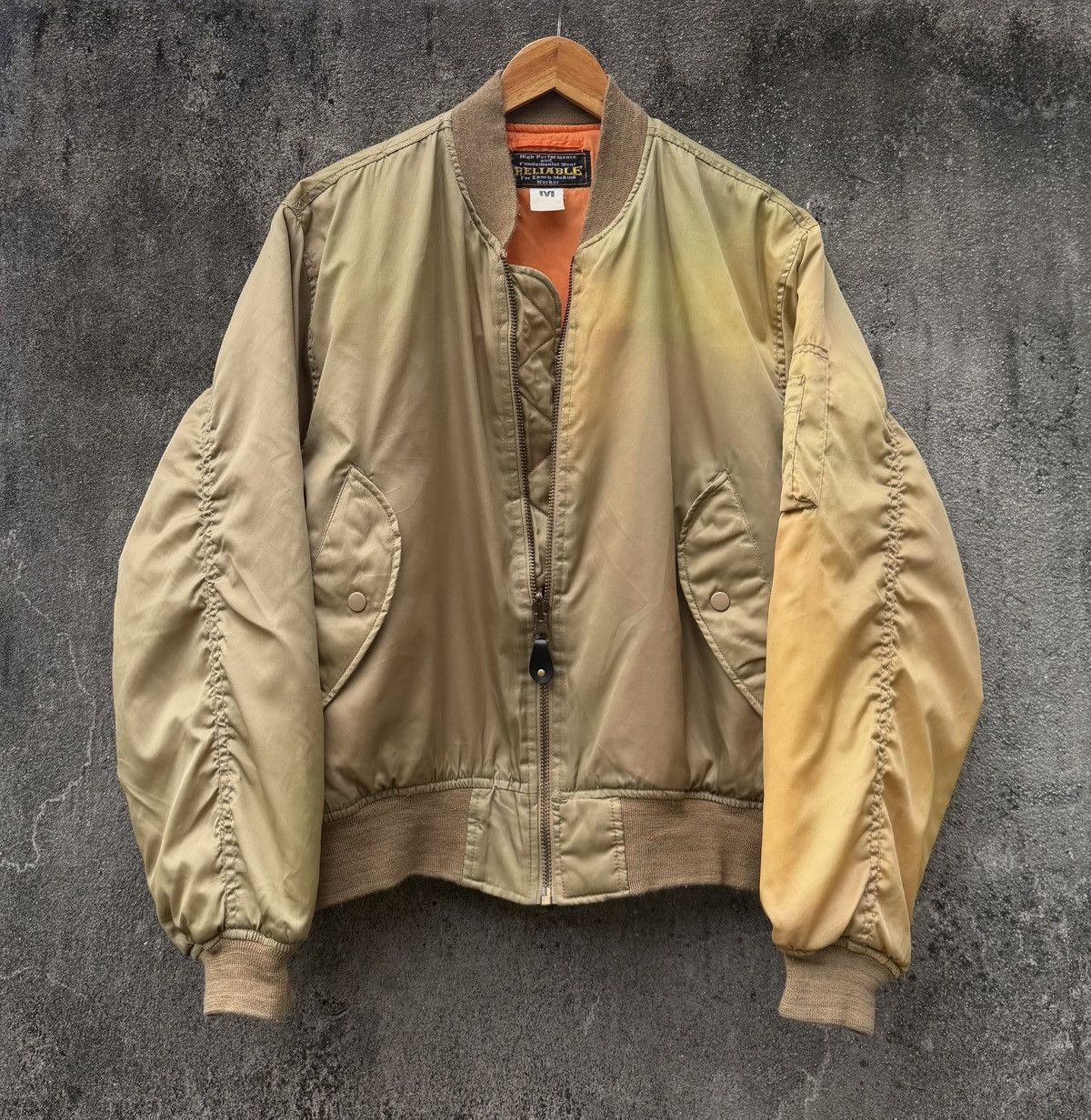 Vintage Vintage Sun Faded Ma-1 Bomber Jacket By Reliable Size US M / EU 48-50 / 2 - 8 Thumbnail