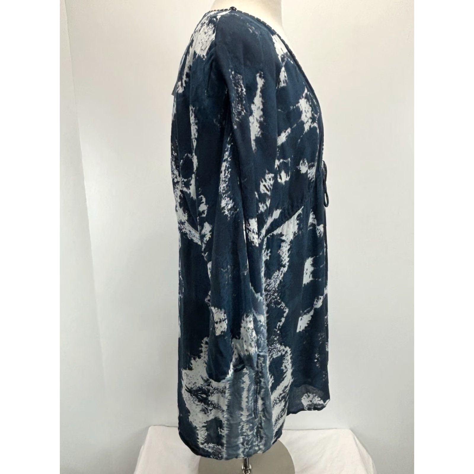 Zara ZARA Tie Dye Kaftan Dress Women Size Large Blue Short Tie Front V-Neck Size 36" / US 14 / IT 50 - 4 Thumbnail