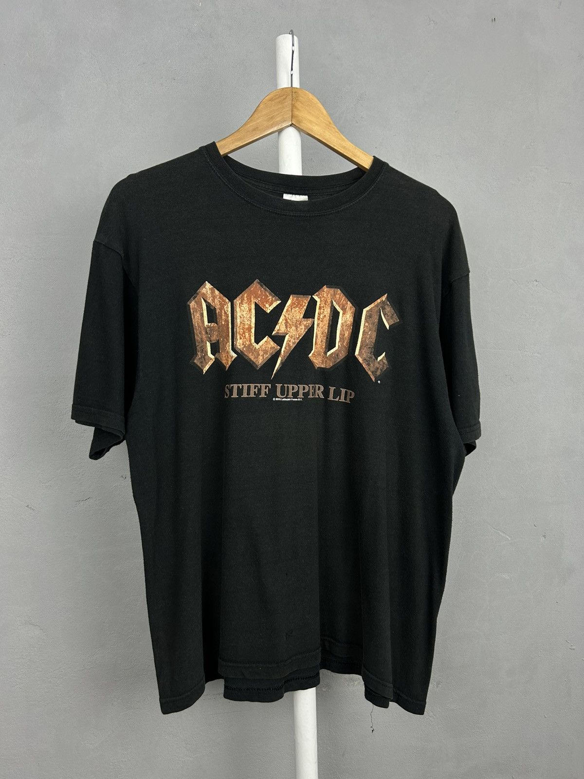 Vintage Vintage AC/DC 2000 t shirt STIFF UPPER LIP Size US M / EU 48-50 / 2 - 2 Thumbnail