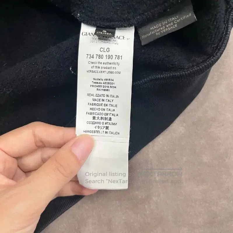 Versace Versace Women's Black Cotton Sweatshirt Size S . Size S / US 4 / IT 40 - 4 Thumbnail