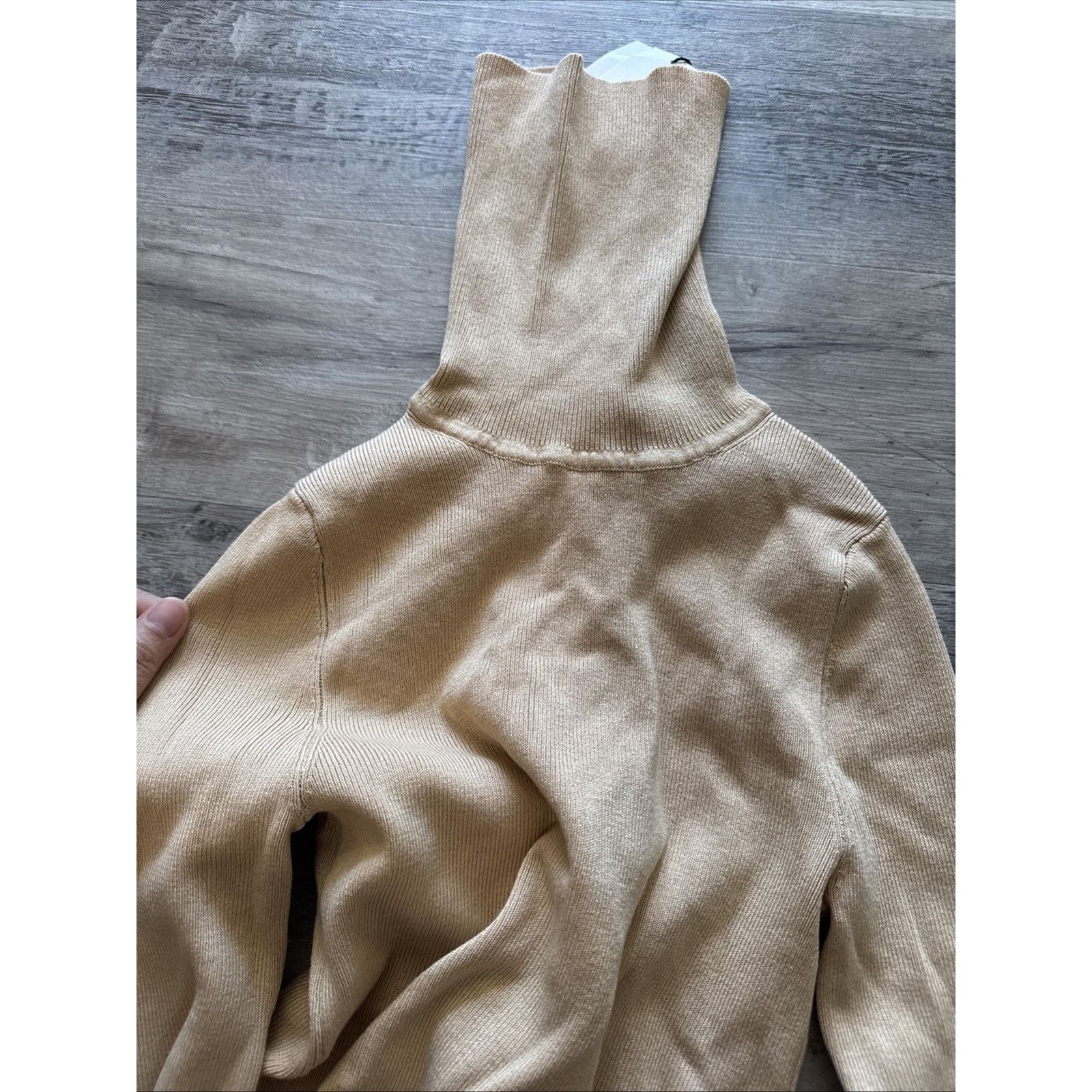 Zara Zara Women Cropped Turtleneck Long Sleeve Beige Top Size S Size S / US 4 / IT 40 - 8 Thumbnail