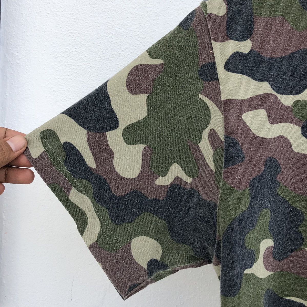 Keith Haring Xlarge x Keith Haring Camo T-Shirt Size US M / EU 48-50 / 2 - 7 Thumbnail