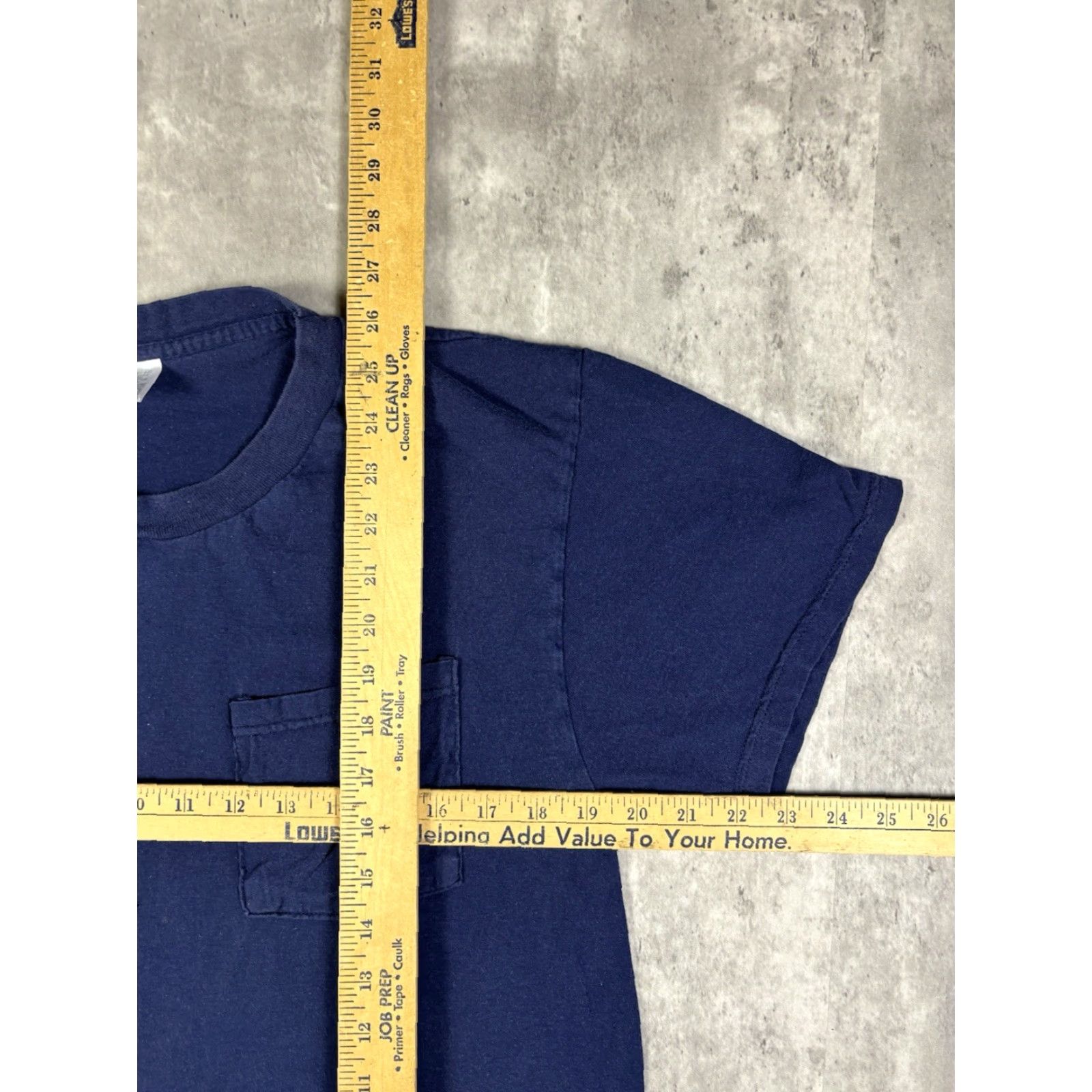 Fruit Of The Loom VINTAGE Fruit Of The Loom Blank Pocket T-Shirt L Men Blue Cotton Crew Neck Short Sleeve 90s USA Friends Twilight Free! Pockets Vintage Yes Size US L / EU 52-54 / 3 - 5 Thumbnail