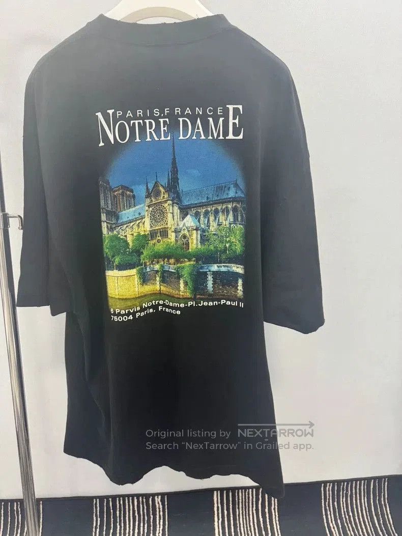 Balenciaga Balenciaga Castle Print Short Sleeve Tee. Size US S / EU 44-46 / 1 - 2 Thumbnail