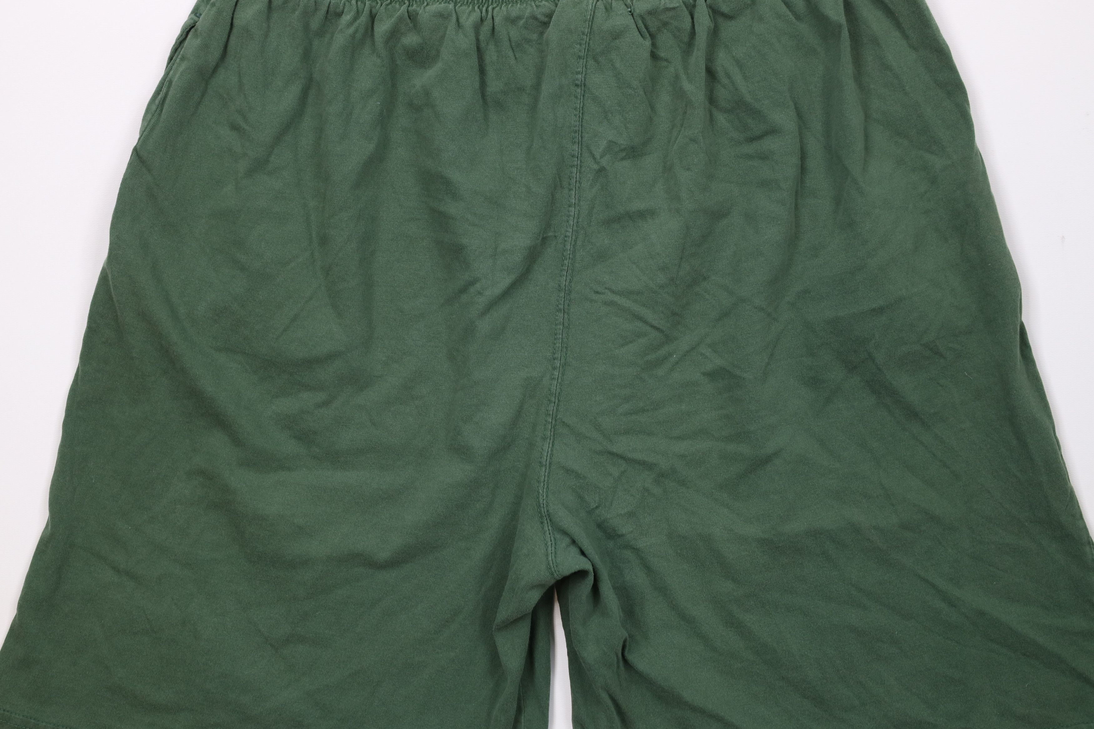 Vintage Vintage 90s Faded Eastern Michigan University Shorts Green Size US 34 / EU 50 - 13 Thumbnail