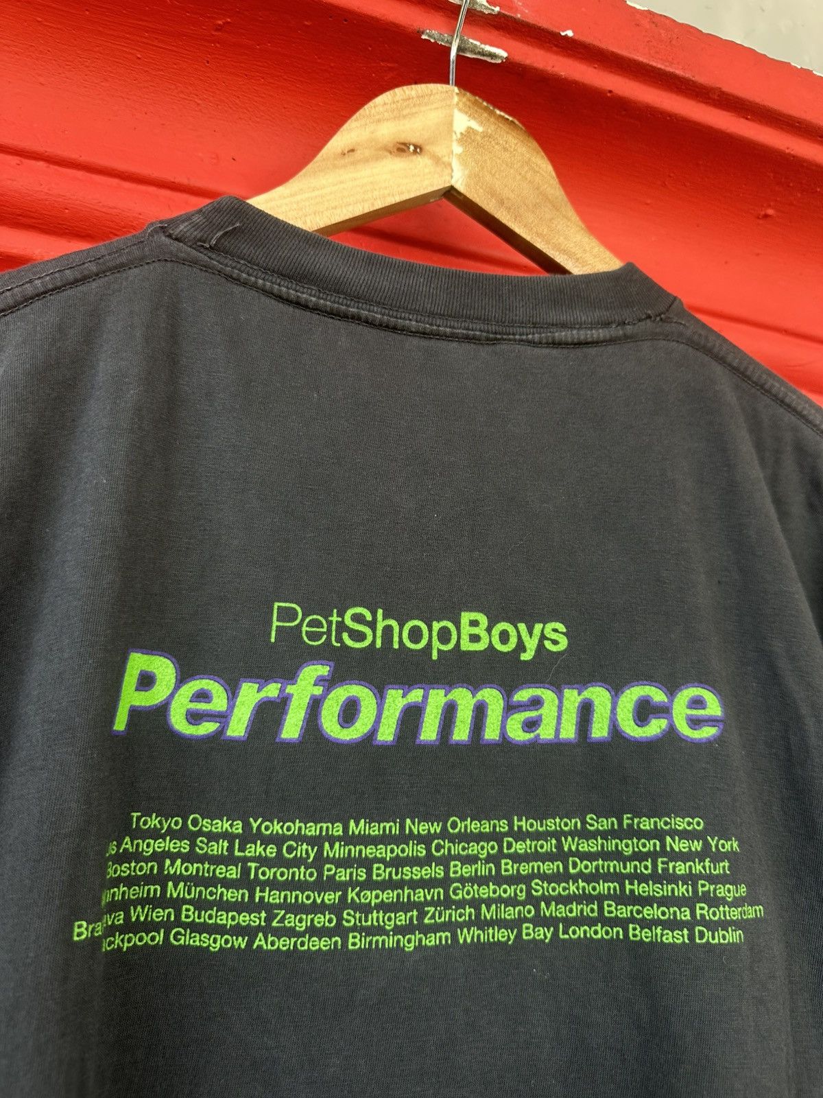 Band Tees Vintage 90s Pet Shop Boys Performance Tour Band Tee Size US L / EU 52-54 / 3 - 4 Thumbnail