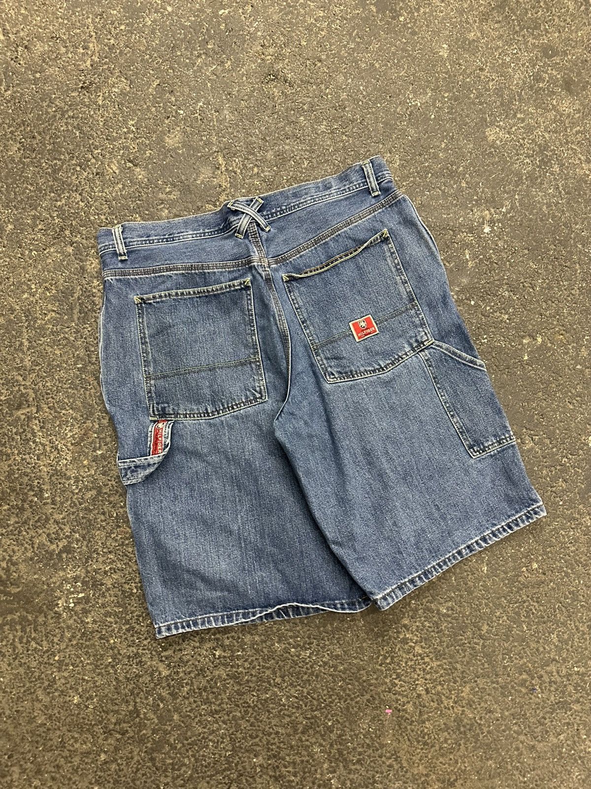 Tommy Hilfiger × Vintage Y2K Tommy cargo jorts Size US 36 / EU 52 - 1 Thumbnail