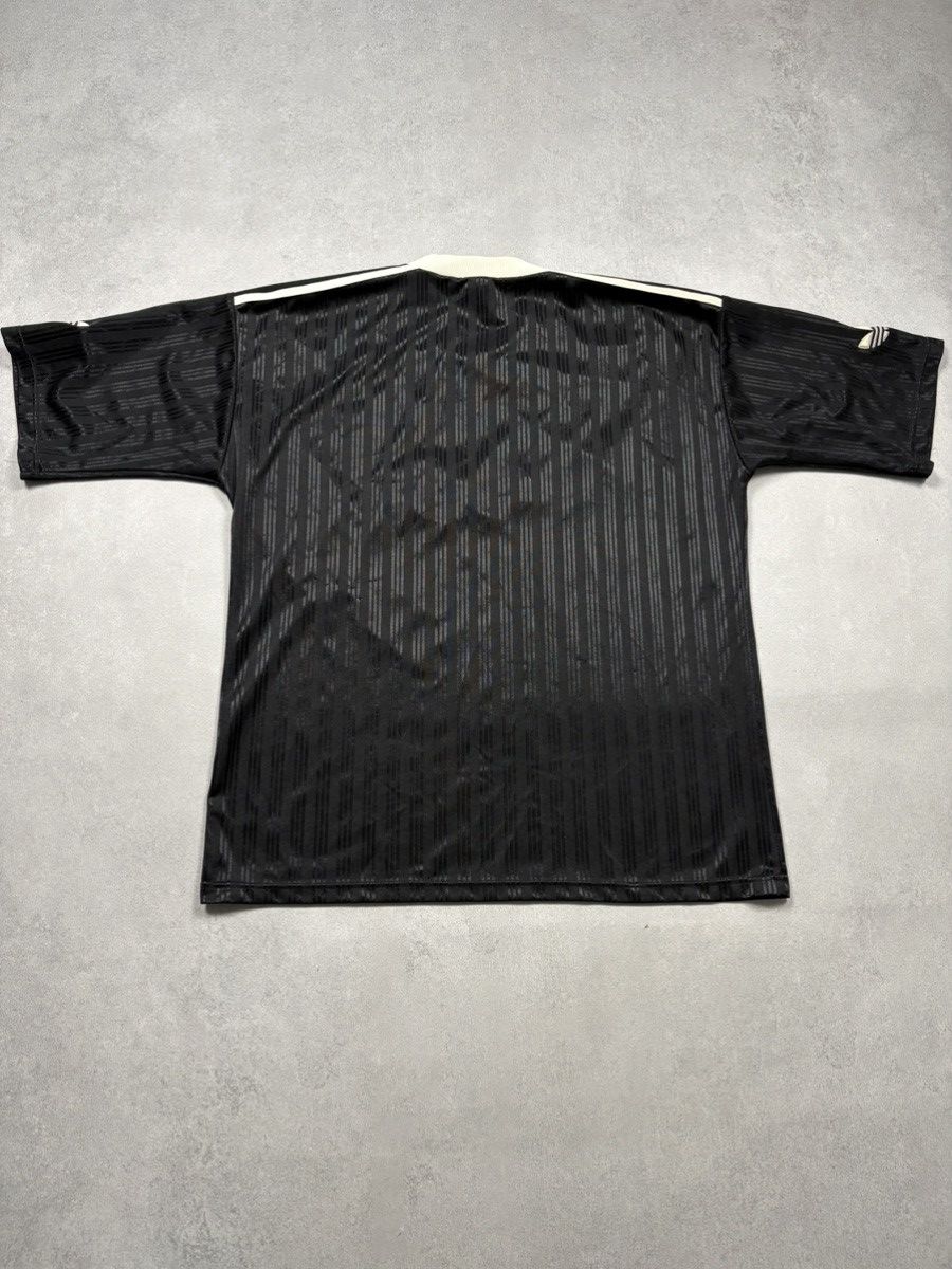 Adidas Adidas 90s Big Logo Football Jersey Rave Acid T Shirt Y2K UK Size US M / EU 48-50 / 2 - 13 Thumbnail