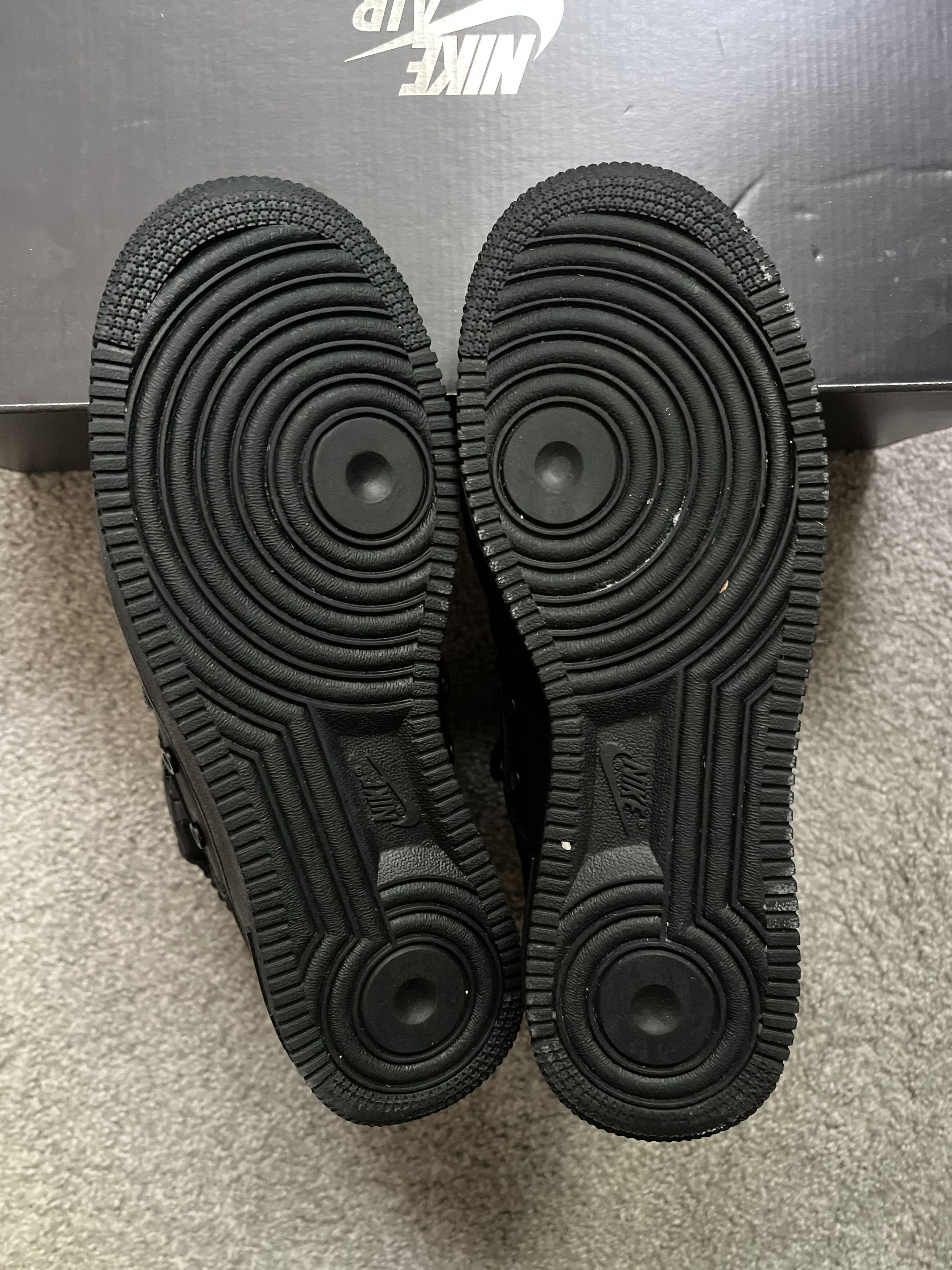 Nike Nike SF Air Force 1 Triple Black Size US 8 / EU 41 - 4 Thumbnail