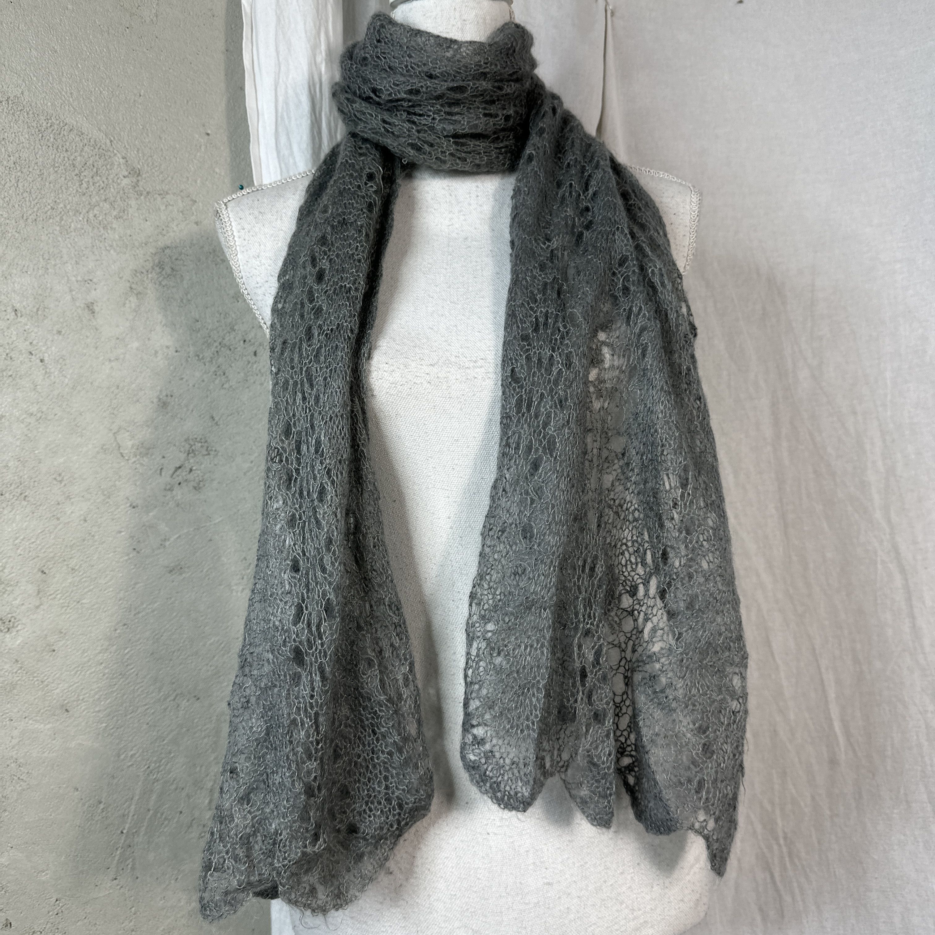 Vintage Shawl / Scarf Knitted 00s Size ONE SIZE - 1 Thumbnail