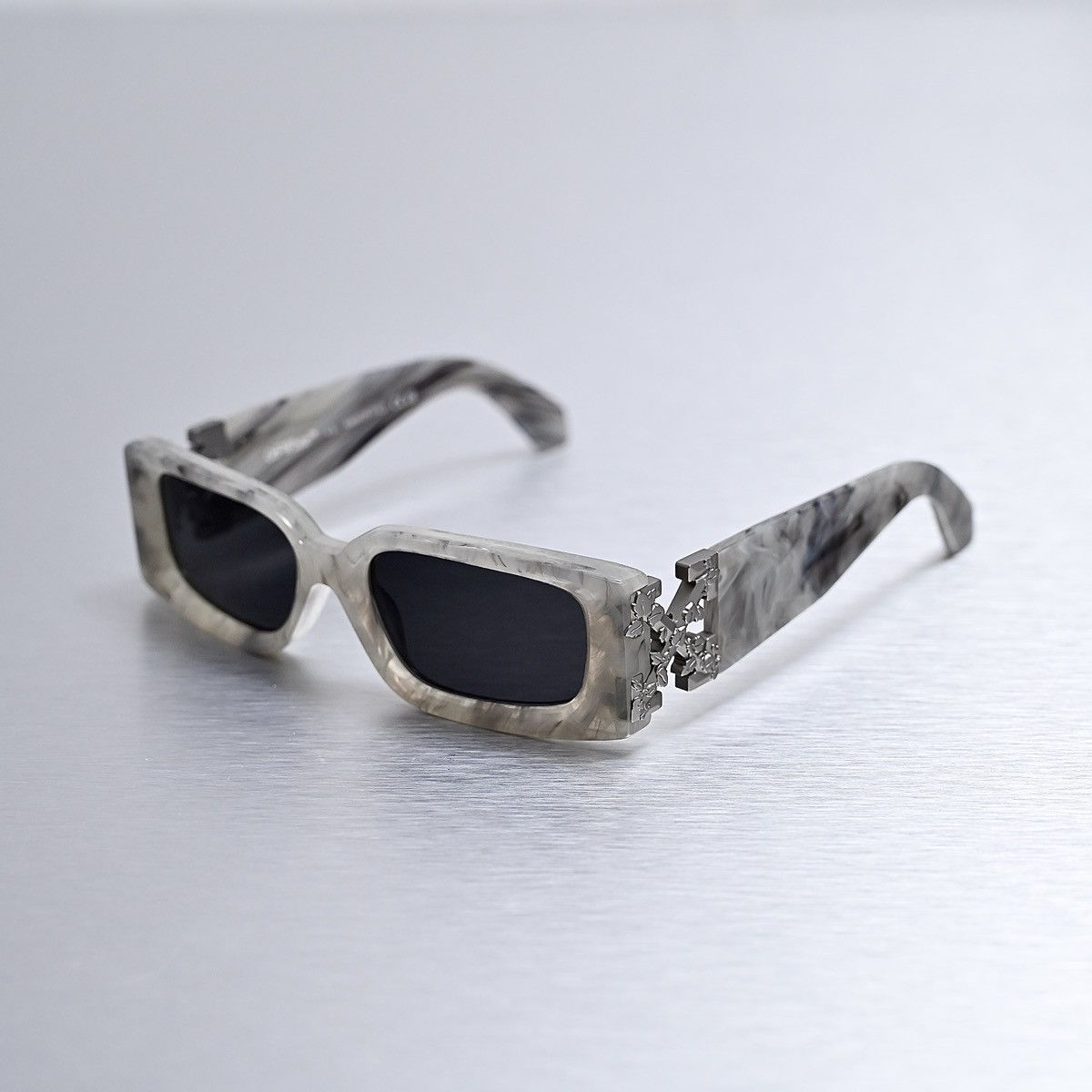 Off-White OFF WHITE ROMA SUNGLASSES Size ONE SIZE - 1 Thumbnail