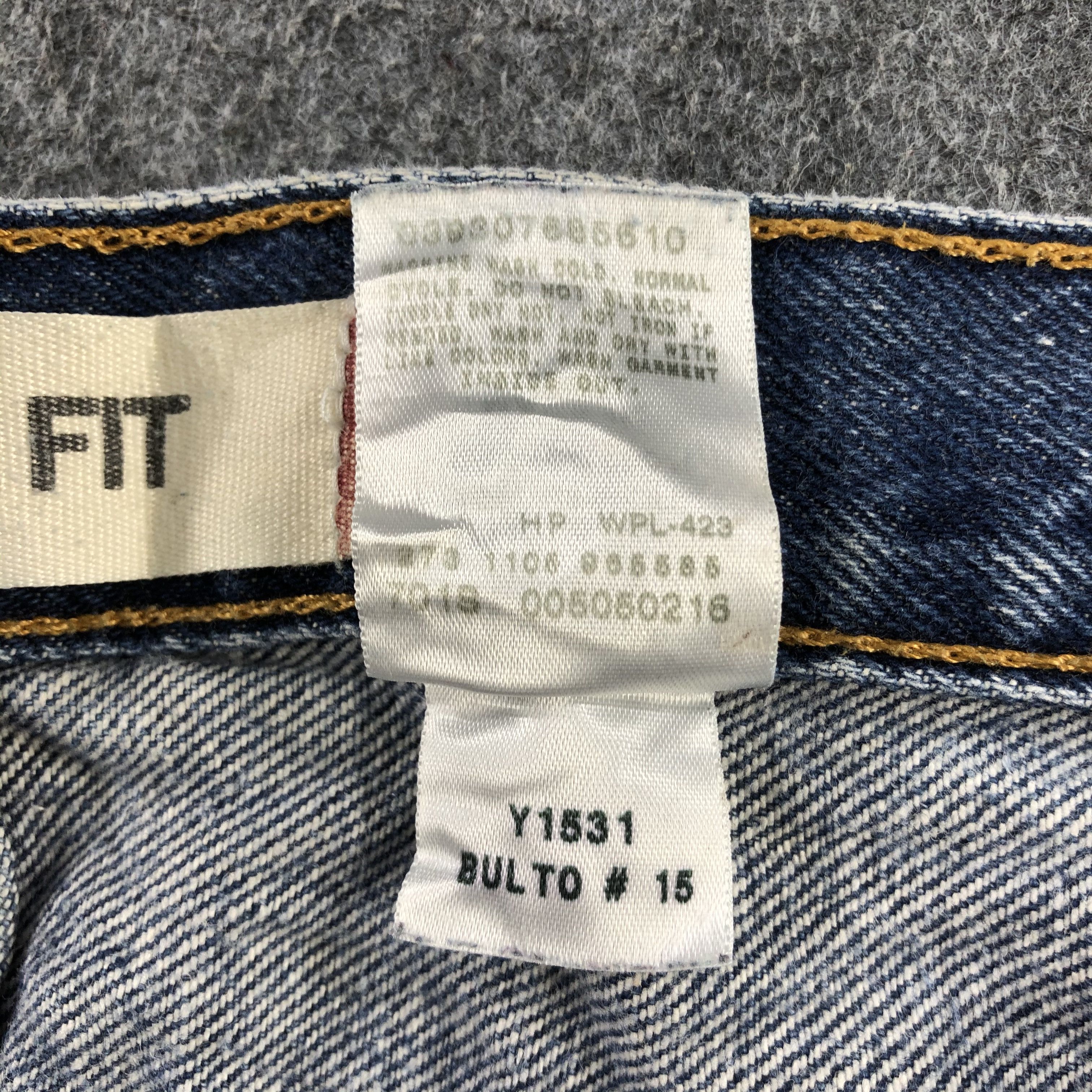 Levi's Vintage Blue Wash Levis 505 Jeans-J2275 Size US 35 - 16 Thumbnail