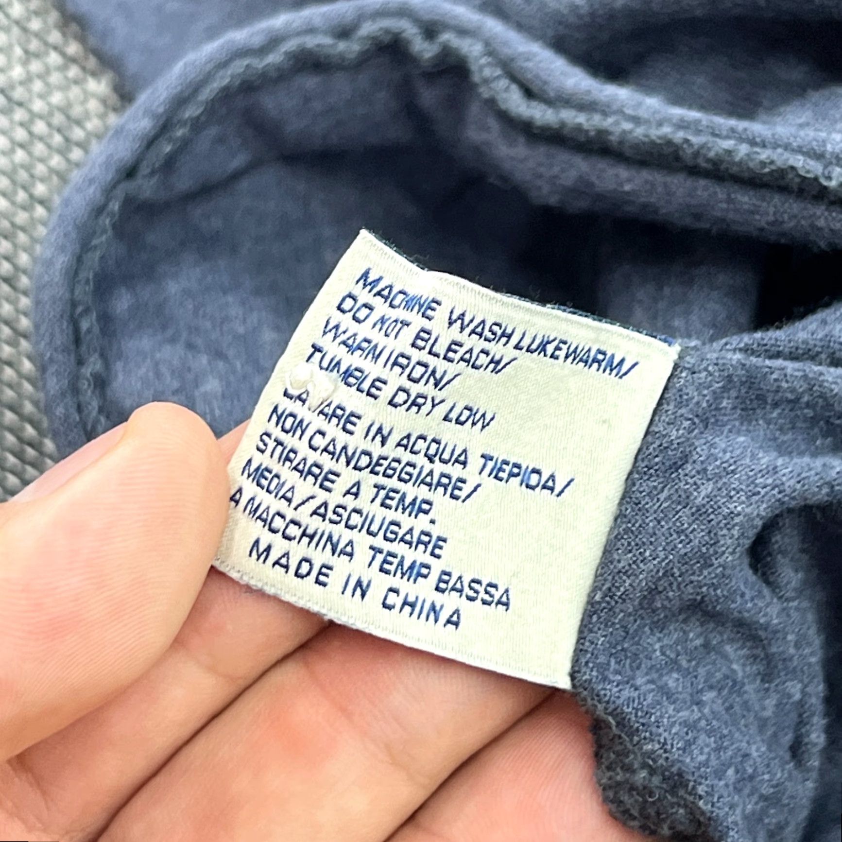 Vintage Boggi Milano Mens Long Sleeves Polo Shirt Mens Large Blue cotton Shirt Mens L Blue Boggi Milano Mens Long Sleeves Polo Shirt Blue cotton Size US L / EU 52-54 / 3 - 7 Thumbnail