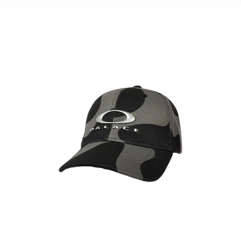 Oakley × Palace PALACE X OAKLEY 6-PANEL NIGHT CLOUDS | Grailed