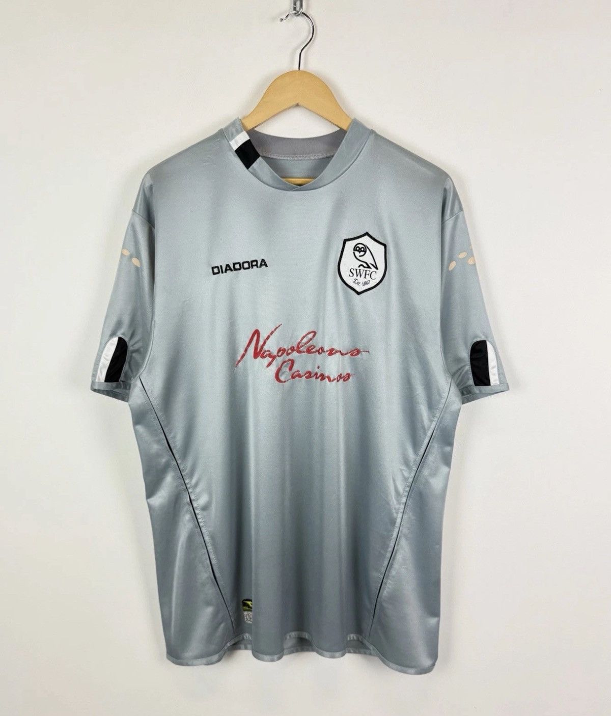 Diadora Sheffield Wednesday 2004-2005 Football Shirt Soccer Jersey Size US XL / EU 56 / 4 - 1 Thumbnail