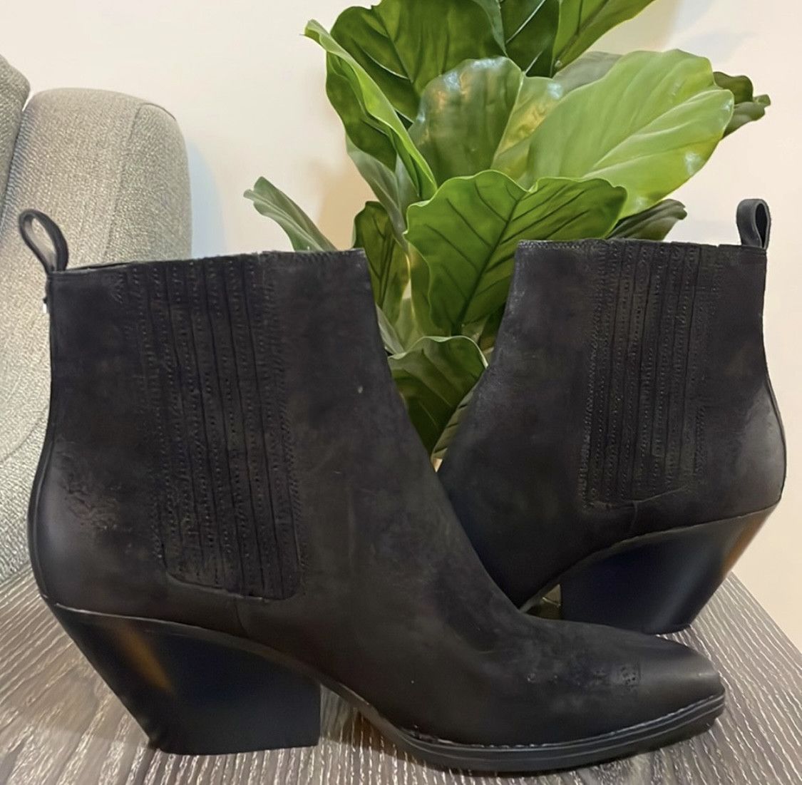Michael Kors Michael Kors Sinclair Ankle Boots Size US 7.5 / IT 37.5 - 2 Thumbnail