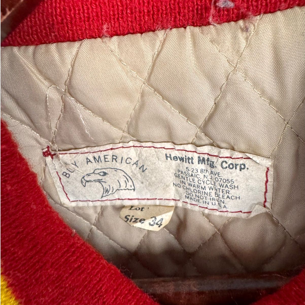 Vintage VTG 80s Satin Bomber Jacket Sz L Red Gold Size US L / EU 52-54 / 3 - 7 Thumbnail